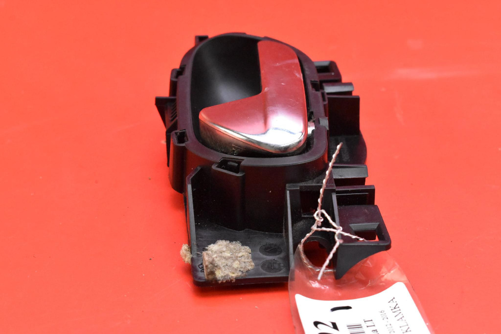 handle inner left rear part rear CHROM 9683446877 CITROEN C3 PICCASO 12-16