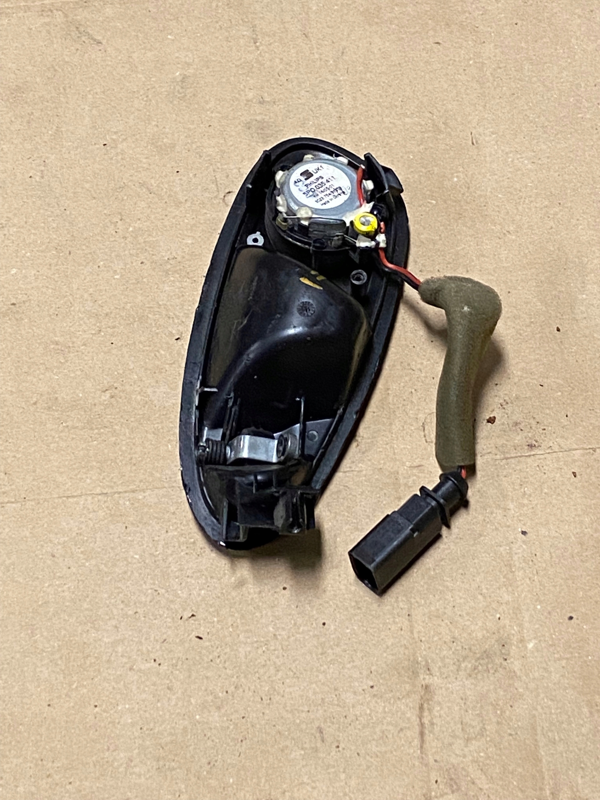 handle inner right front LEON II FL 5P0837114