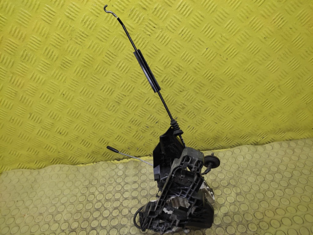 MERCEDES B class W245 lock door right rear part 1697302235