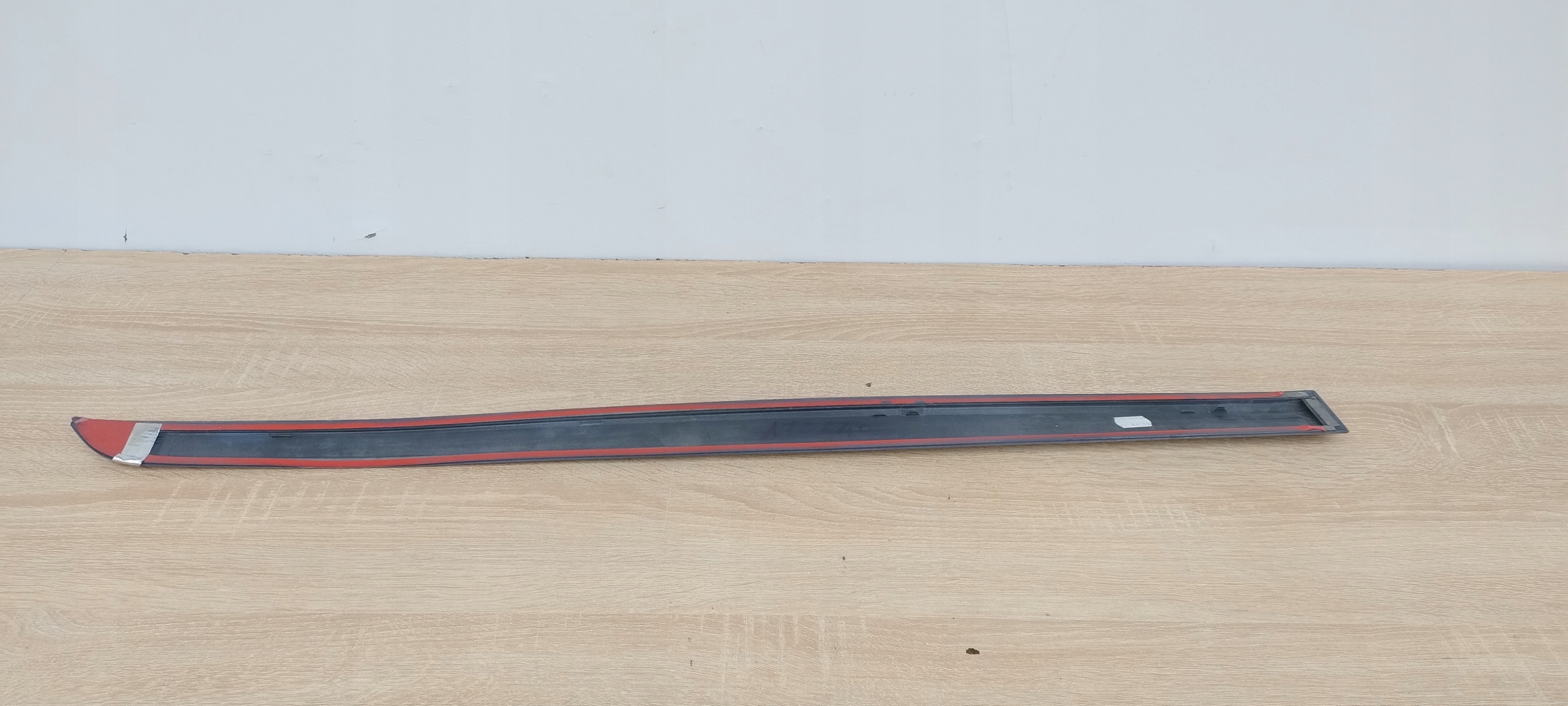 OPEL ASTRA 3 III H 5D 5-door moulding right front 24461096