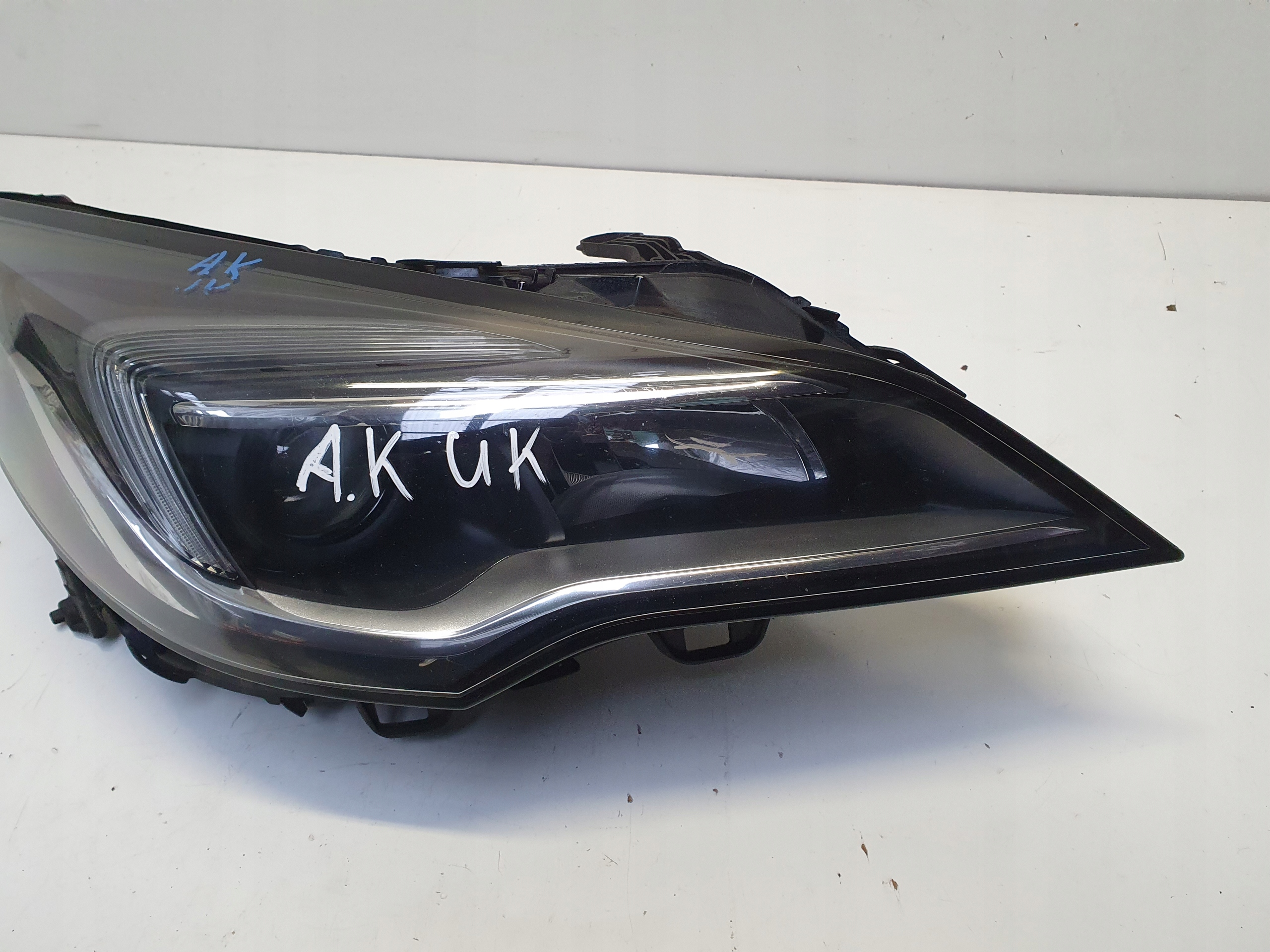 OPEL ASTRA K REFLEKTOR light right front ZWYKLA UK