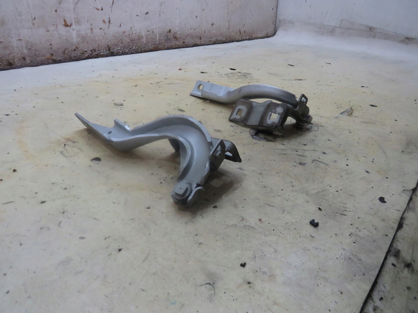 петля Капоты левая правая 348 FIAT 500X 1928404687