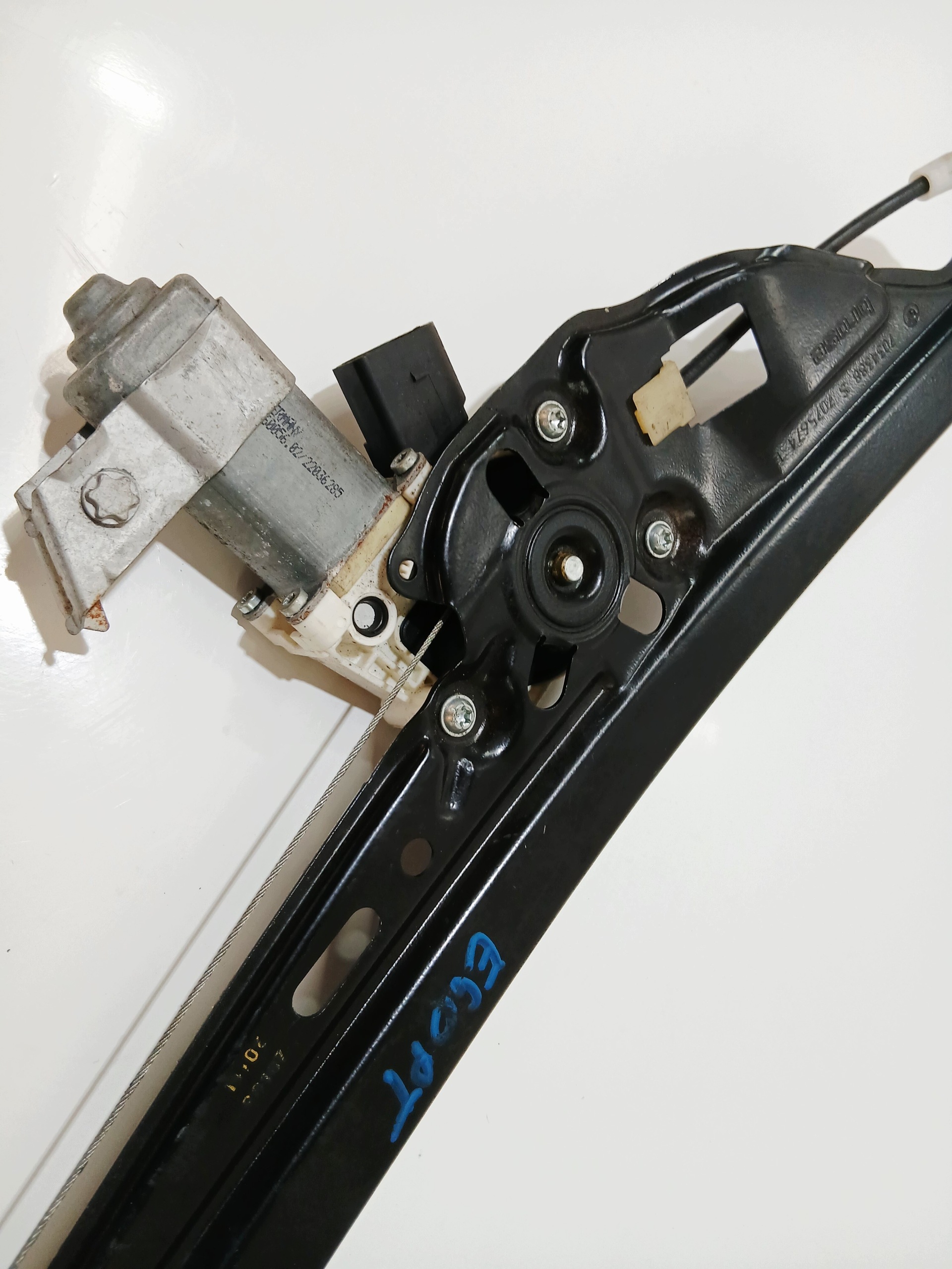 window regulator right rear part BMW OE 5 E60 E61 7034388