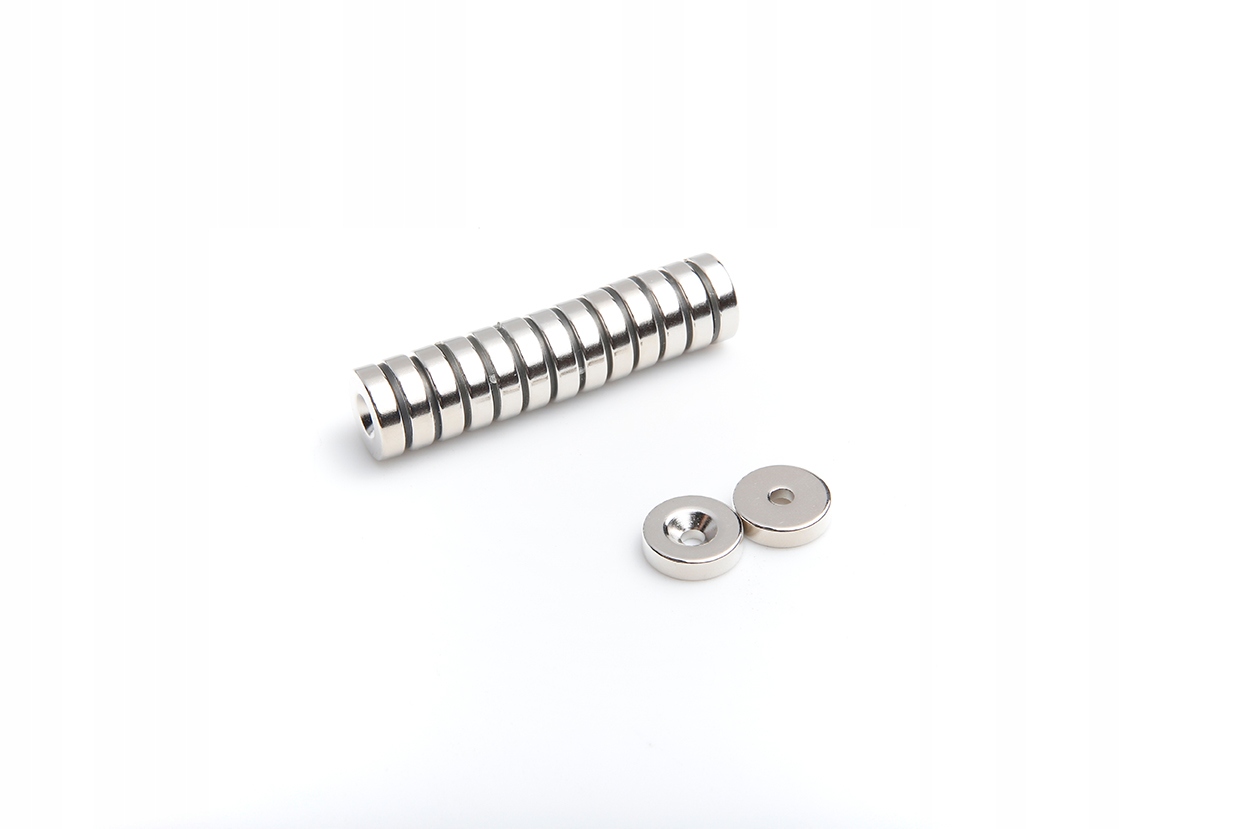 Neodymový kroužkový Magnet Mp 15x(7x3,5)x4 N38 pro šroub 50 kusů