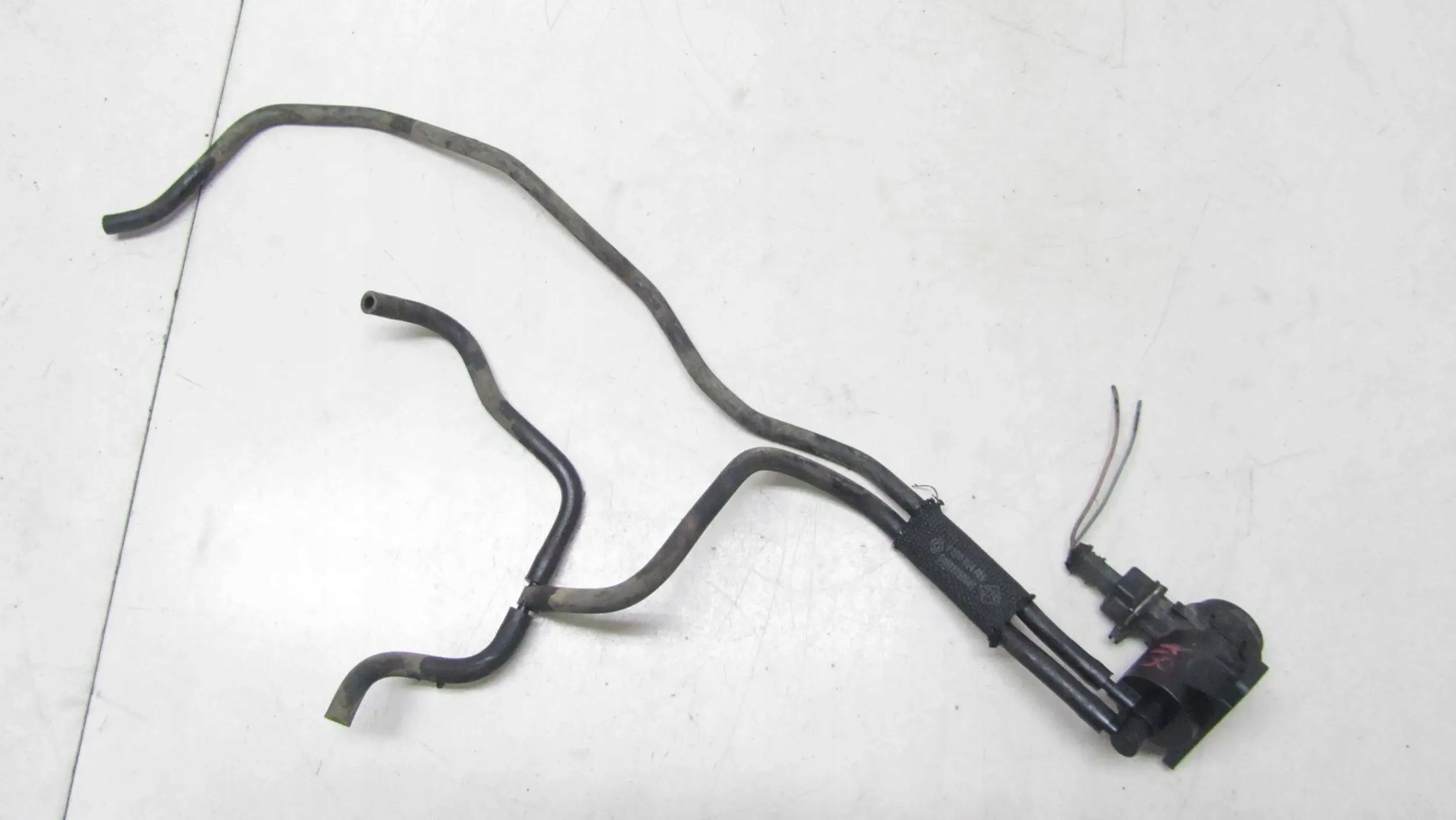 TRAFIC VIVARO II 2.0 ZAWÓR PODCIŚNIENIA 7700113071