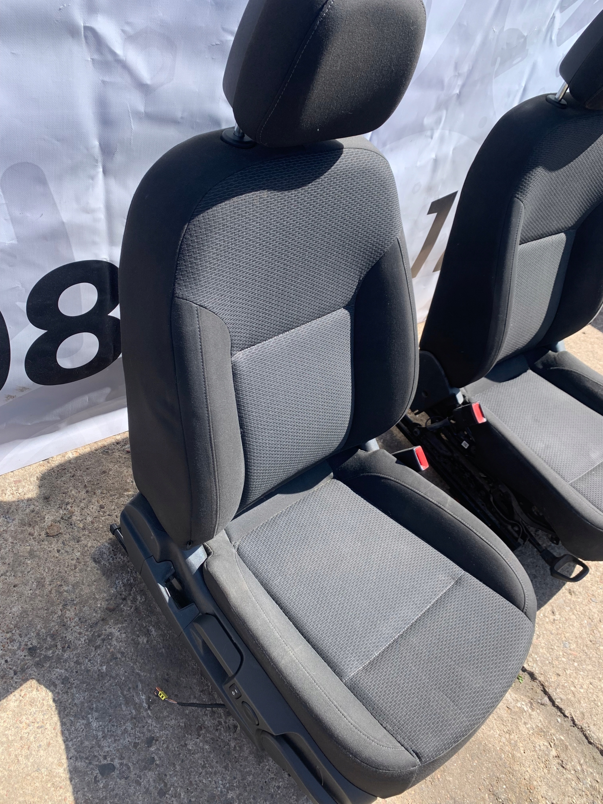 seat seats left right front front driver´s of the passenger OPEL INSIGNIA A