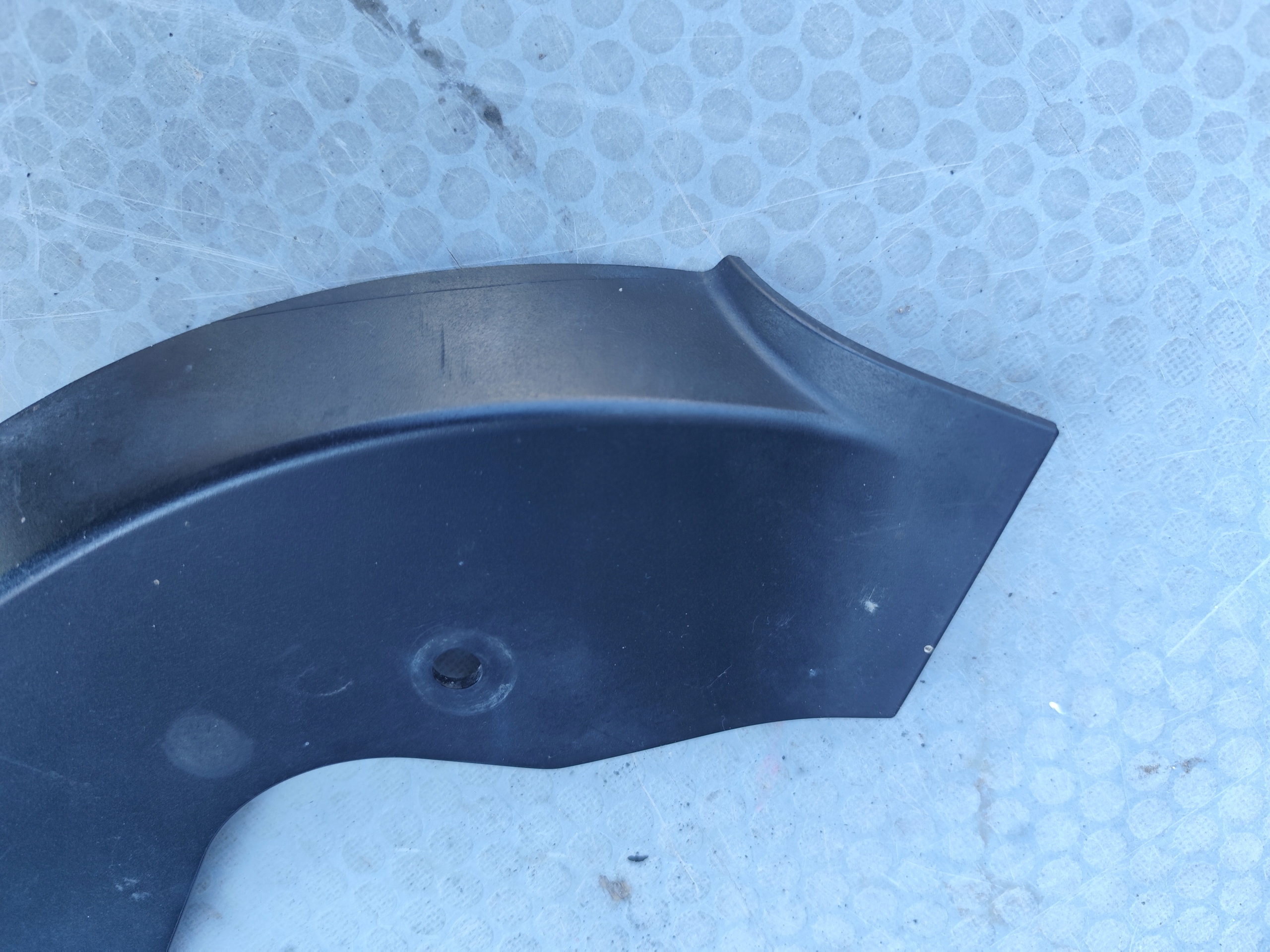 VW T5 Blende Abdeckung Leuchte rechts Gurten vorne