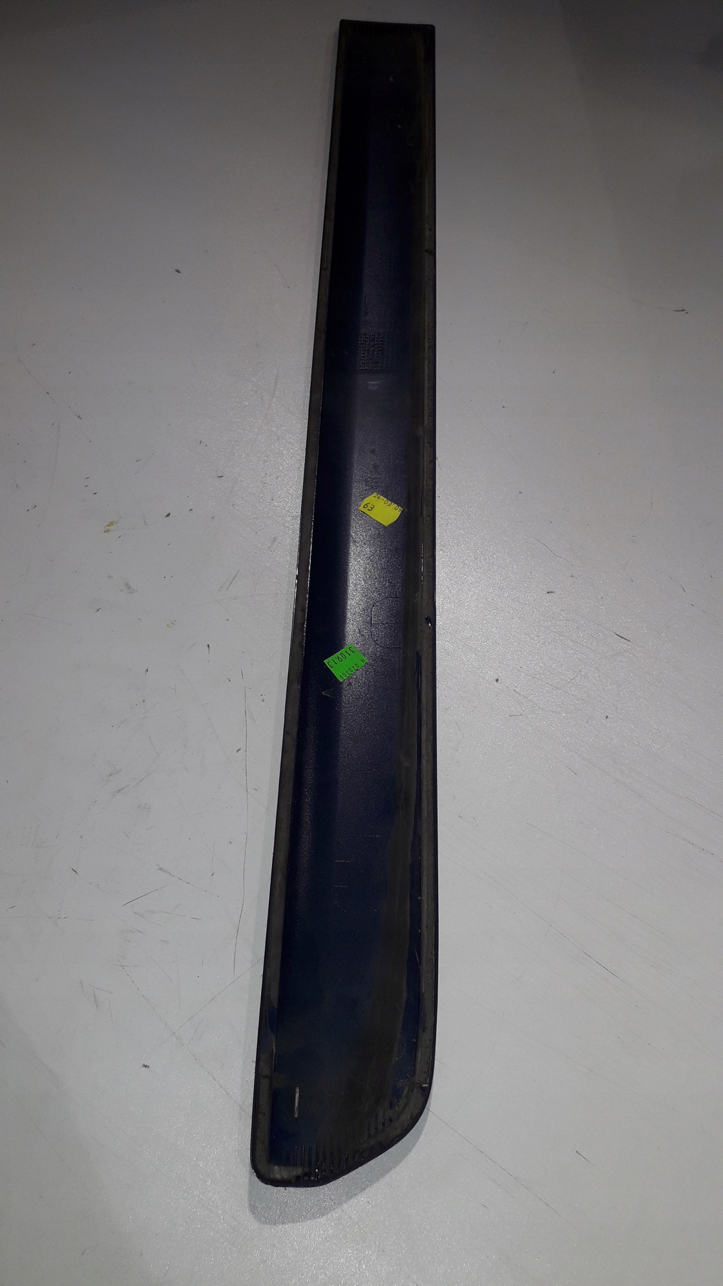 moulding door right front VW T5 7H5853072B