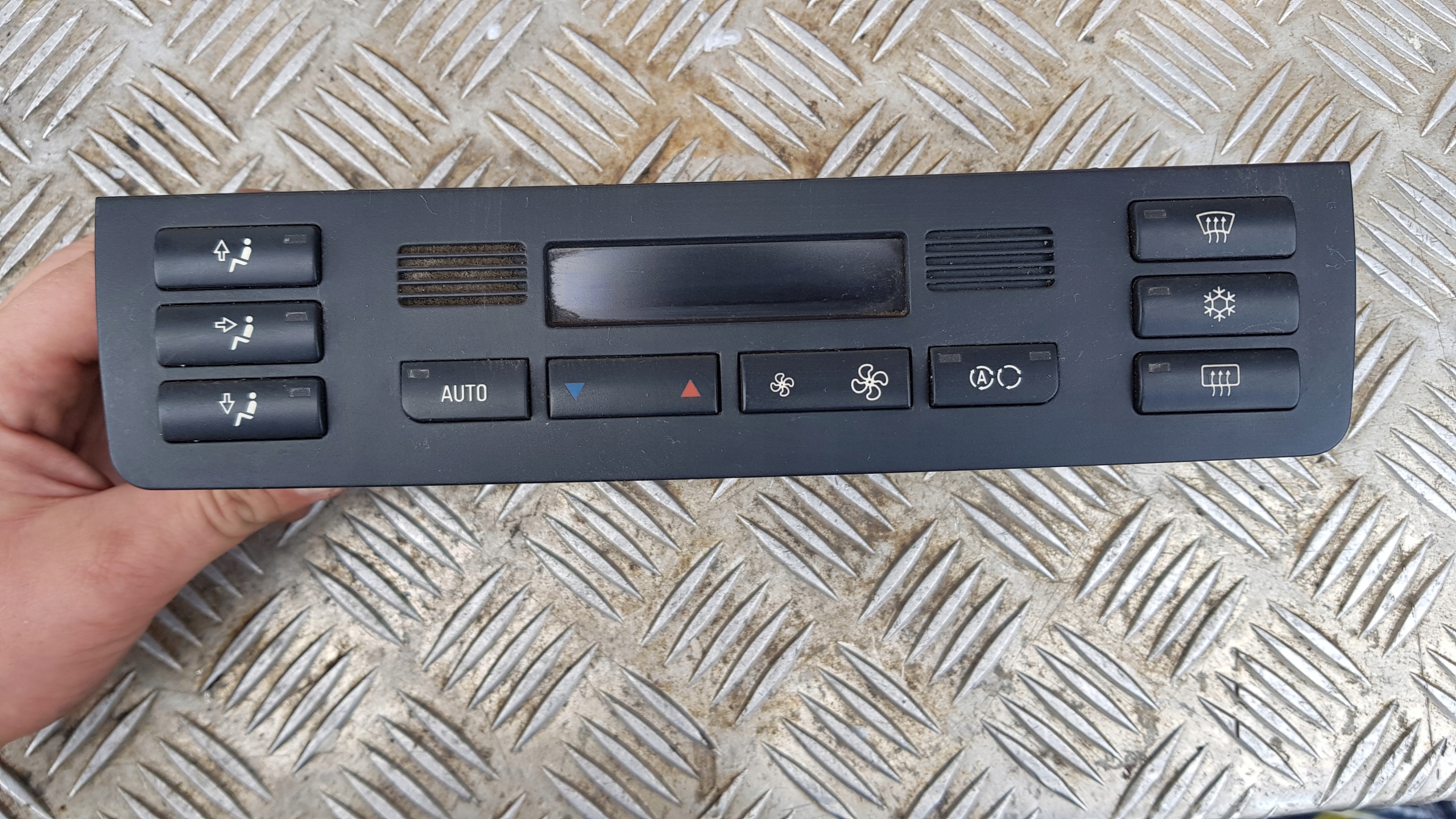 BMW E46 ovladac PANEL klimatizaci 6931601