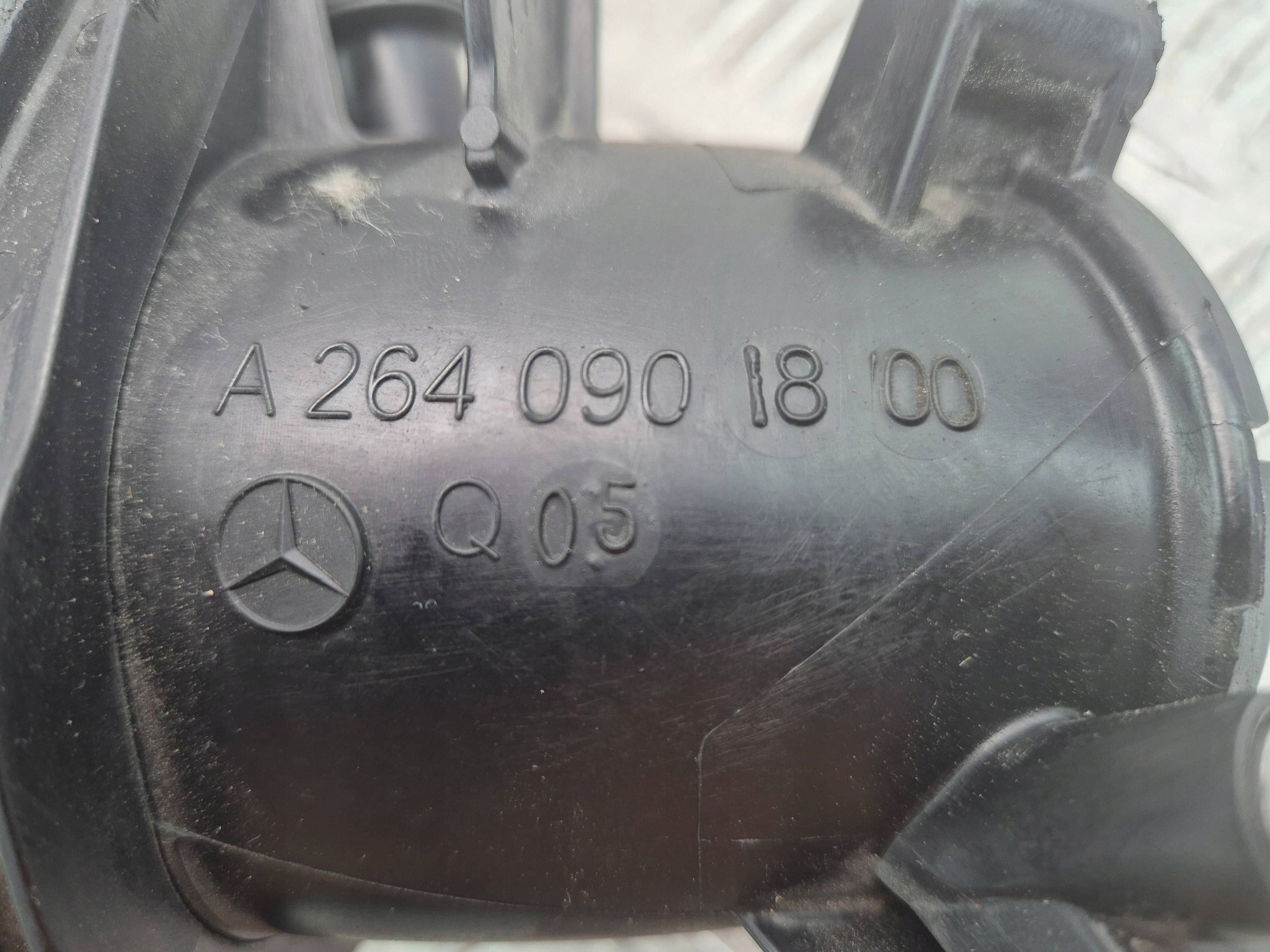 Mercedes E300 W213 intake manifold A2640901800