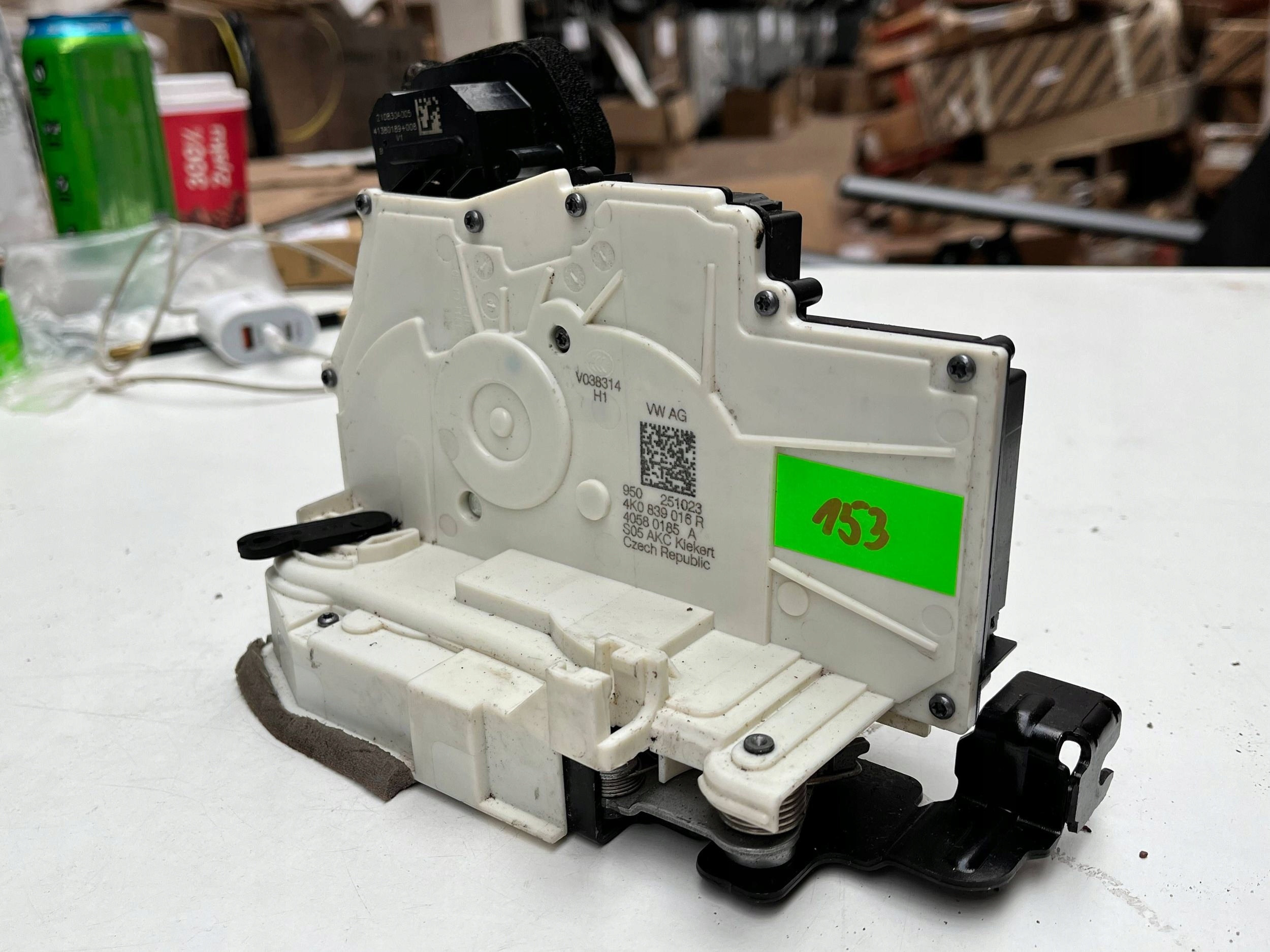 lock door right rear part AUDI Q8 SUV 4K0839016R !J