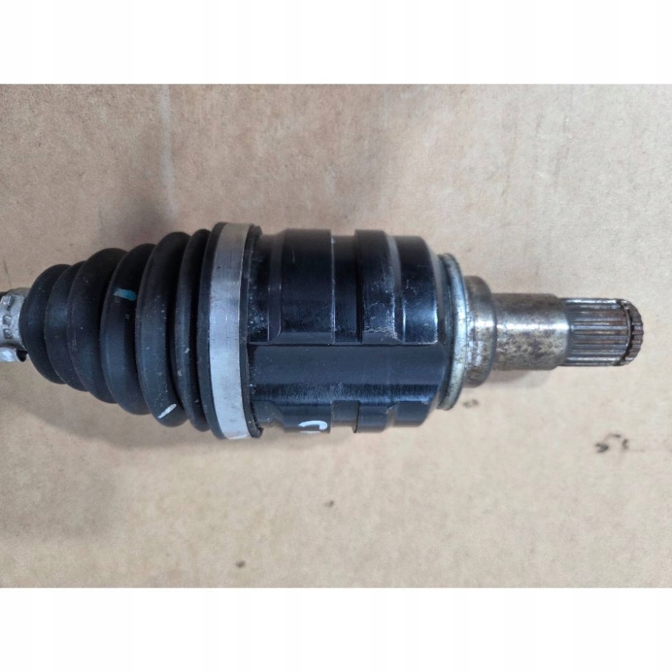 Toyota C-HR and 1,8H semi-axis front left 43420F4040 (P820)