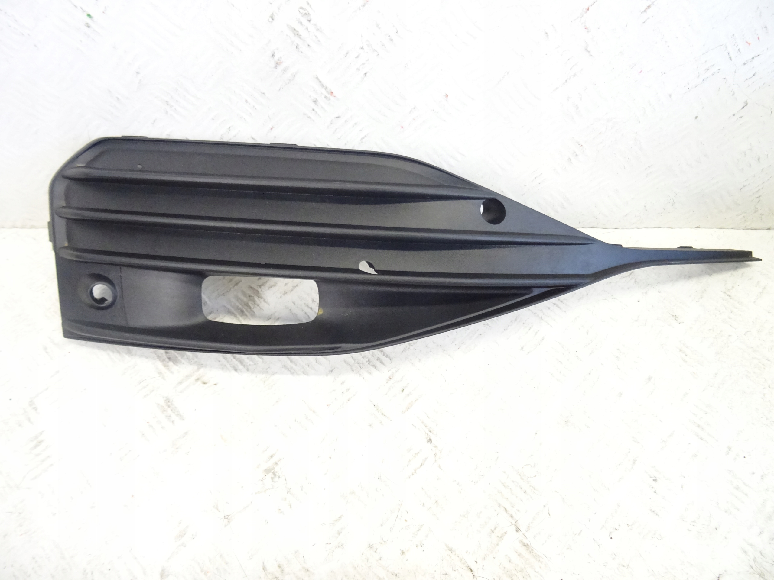 grid of a bumper front front left SEAT LEON IV 4 5FA853665