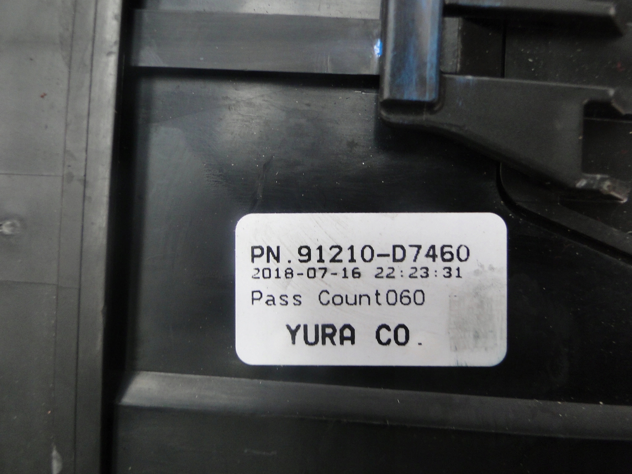 SKRZYNKA BEZPIECZNIKOW TUCSON II 1,6 T-GDI LIFT Numer katalogowy części 91210-D7460