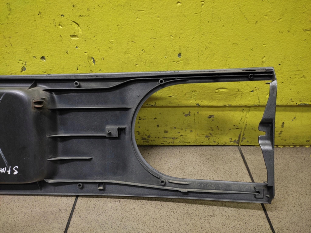 VW SHARAN and cap bonnet rear part 964981