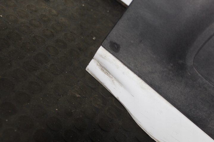 DRZWI PRAWY PRZÓD CITROEN C3 III EWPB Jakość części (zgodnie z GVO) Q - oryginał z logo producenta części (OEM, OES)