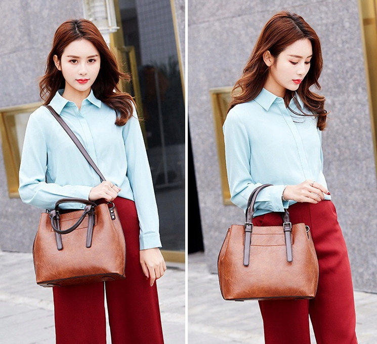 Torebka BRĄZOWA Kuferek Skórka Pojemna Damska na Ramię do Ręki Płeć kobieta