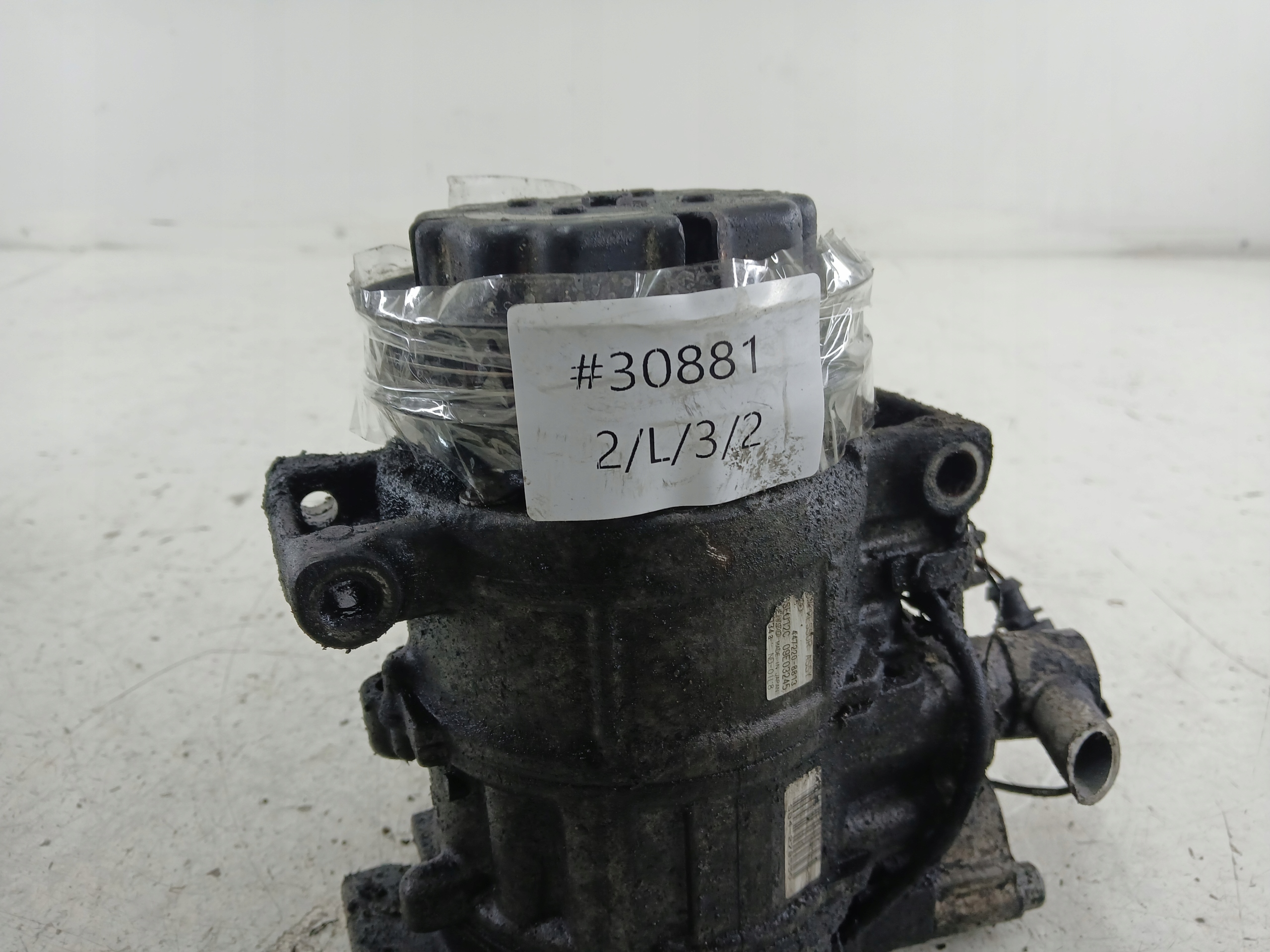 AUDI A6 C5 2.5 TDI compressor; of the air conditioning compressor 447220-8813