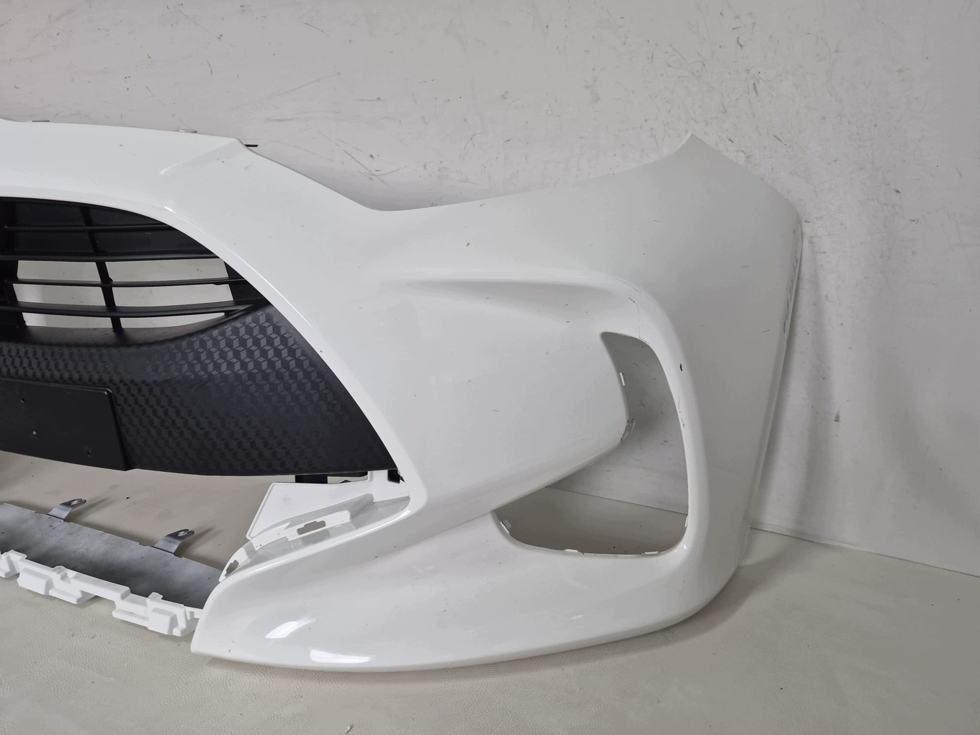 TOYOTA YARIS IV 20- bumper front front without DZIUR 52119-K0050