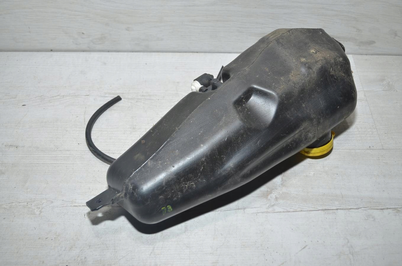 tank pump washers Dacia Duster II 18r