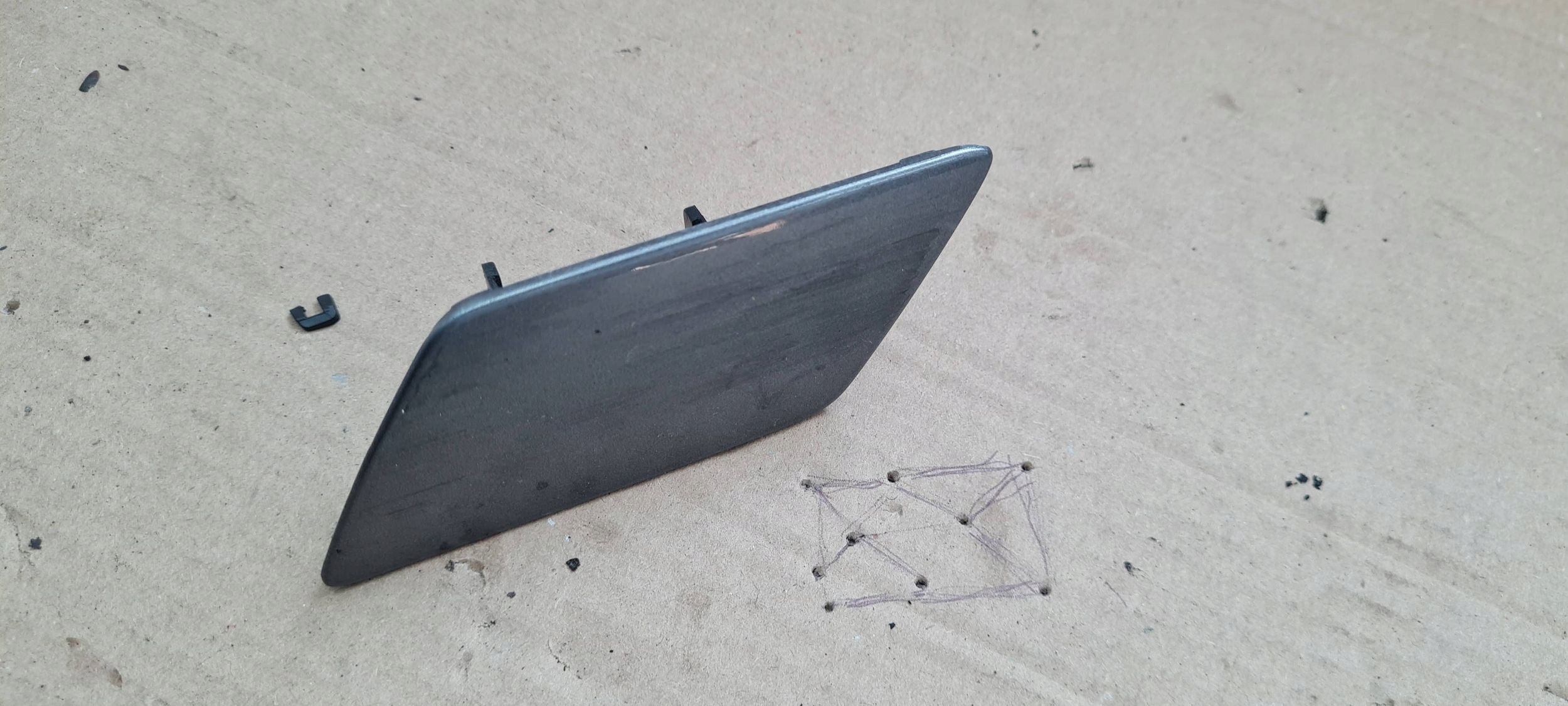 Q5 80A spoiler of the washer left left front LX7R 80A807753