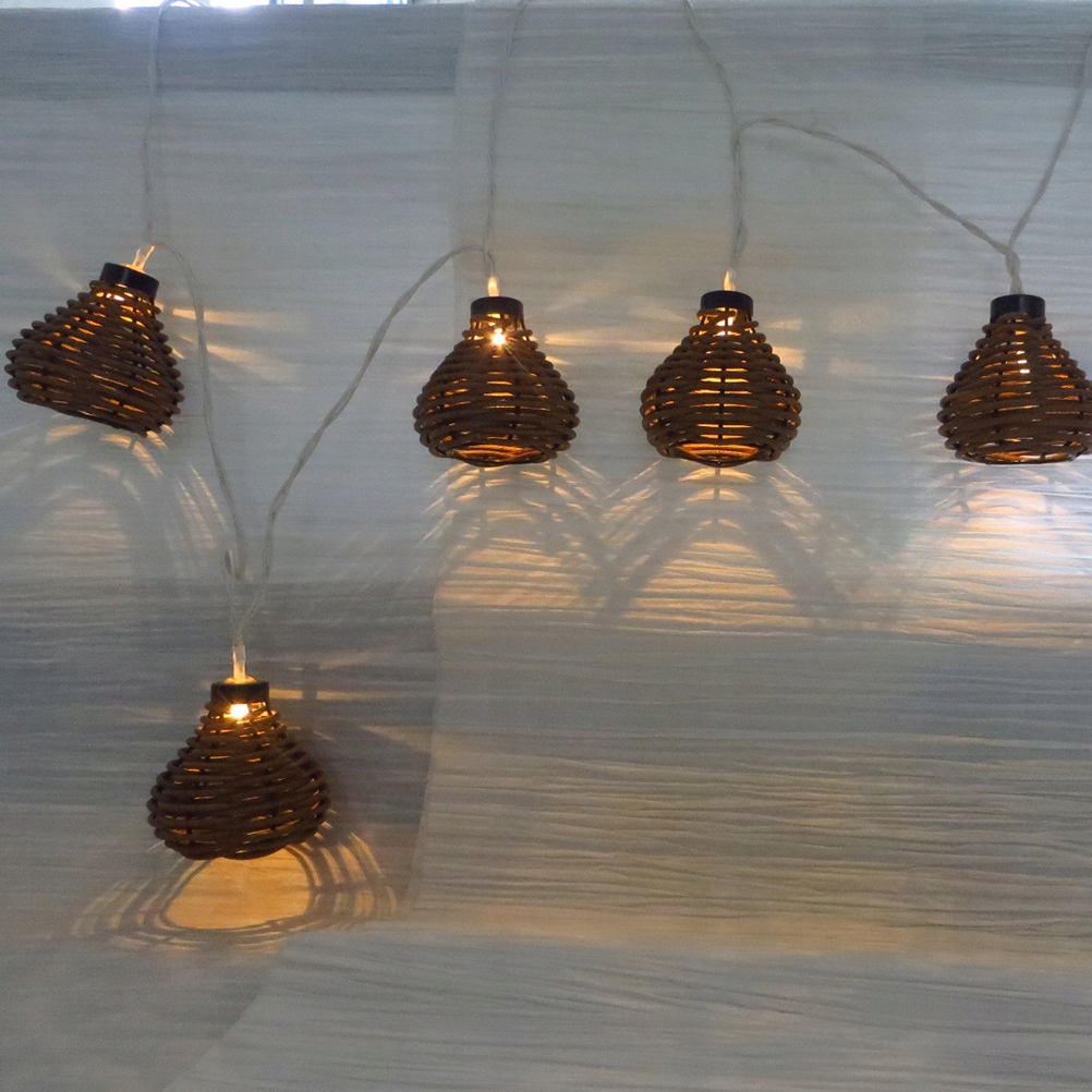 LAMPY ŁAŃCUCHOWE Z RATANU KULOWEGO DEKORACJA WEWNĘTRZNA/ZEWNĘTRZNA (2 2M 10 LED) Kod producenta 17451783