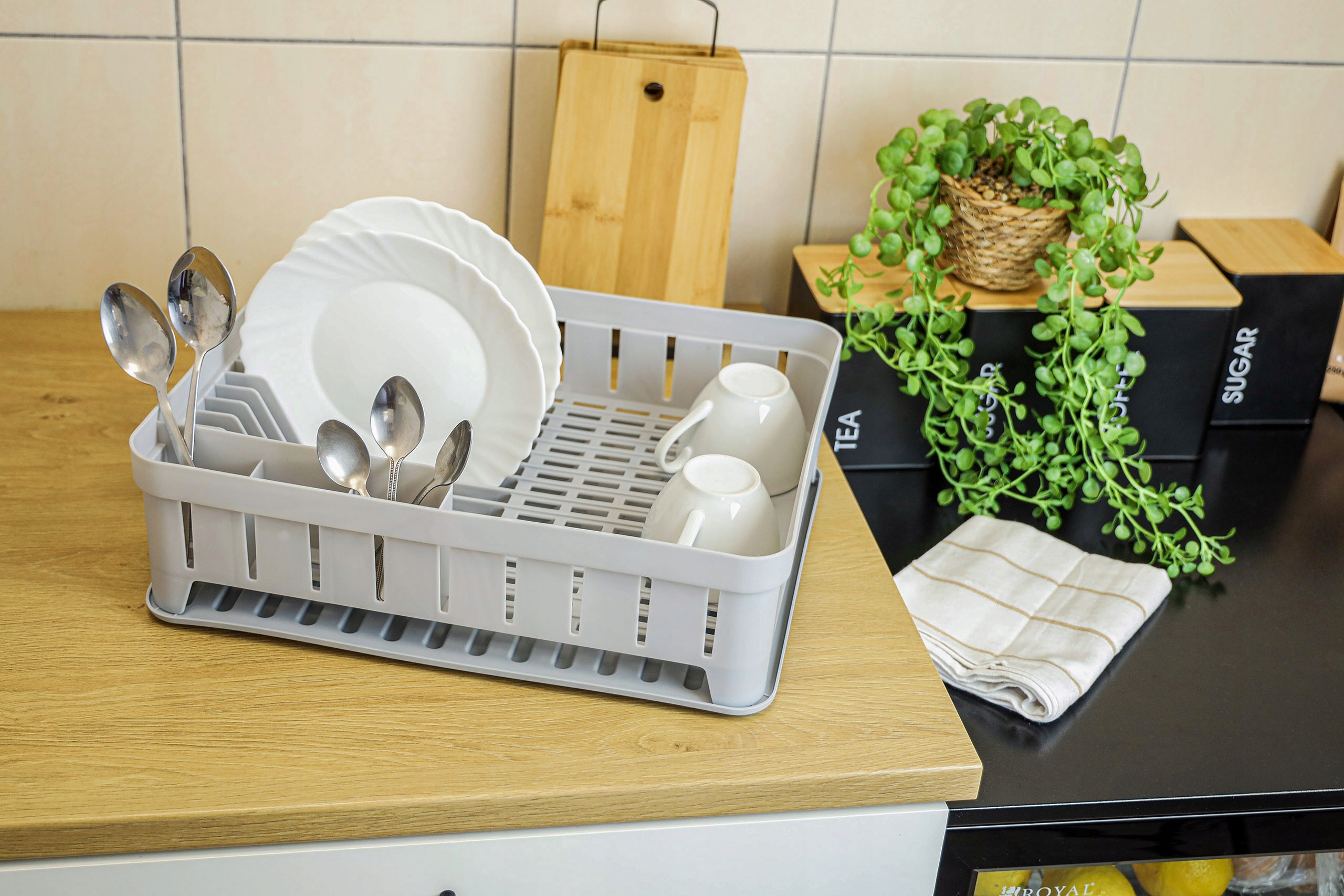 SUSZARKA DO NACZYŃ STOJĄCA OCIEKACZ Z TACKĄ Wysokość produktu 12 cm