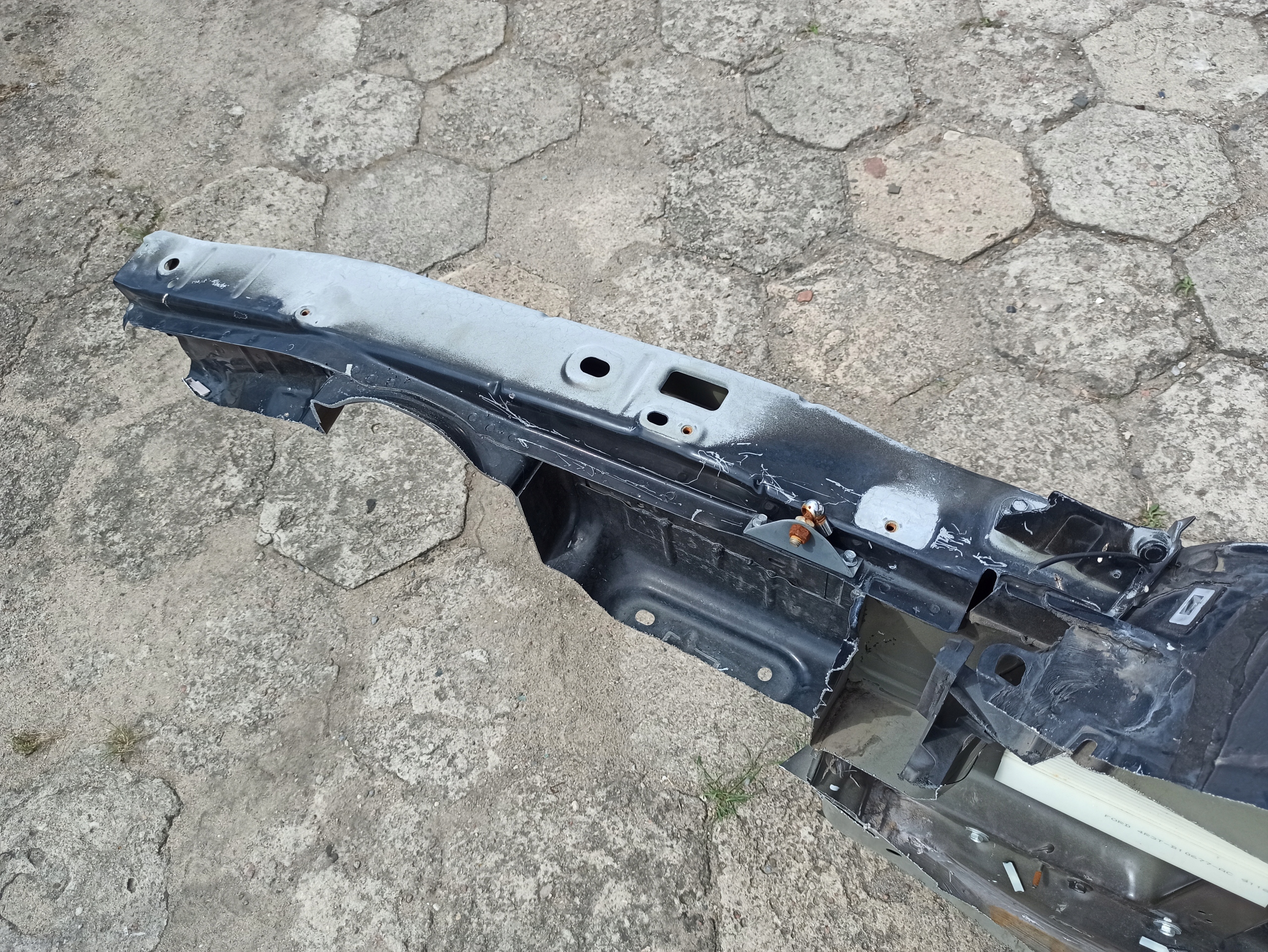 pillar A threshold fartuch ciety right Ford Mustang 2010-2014
