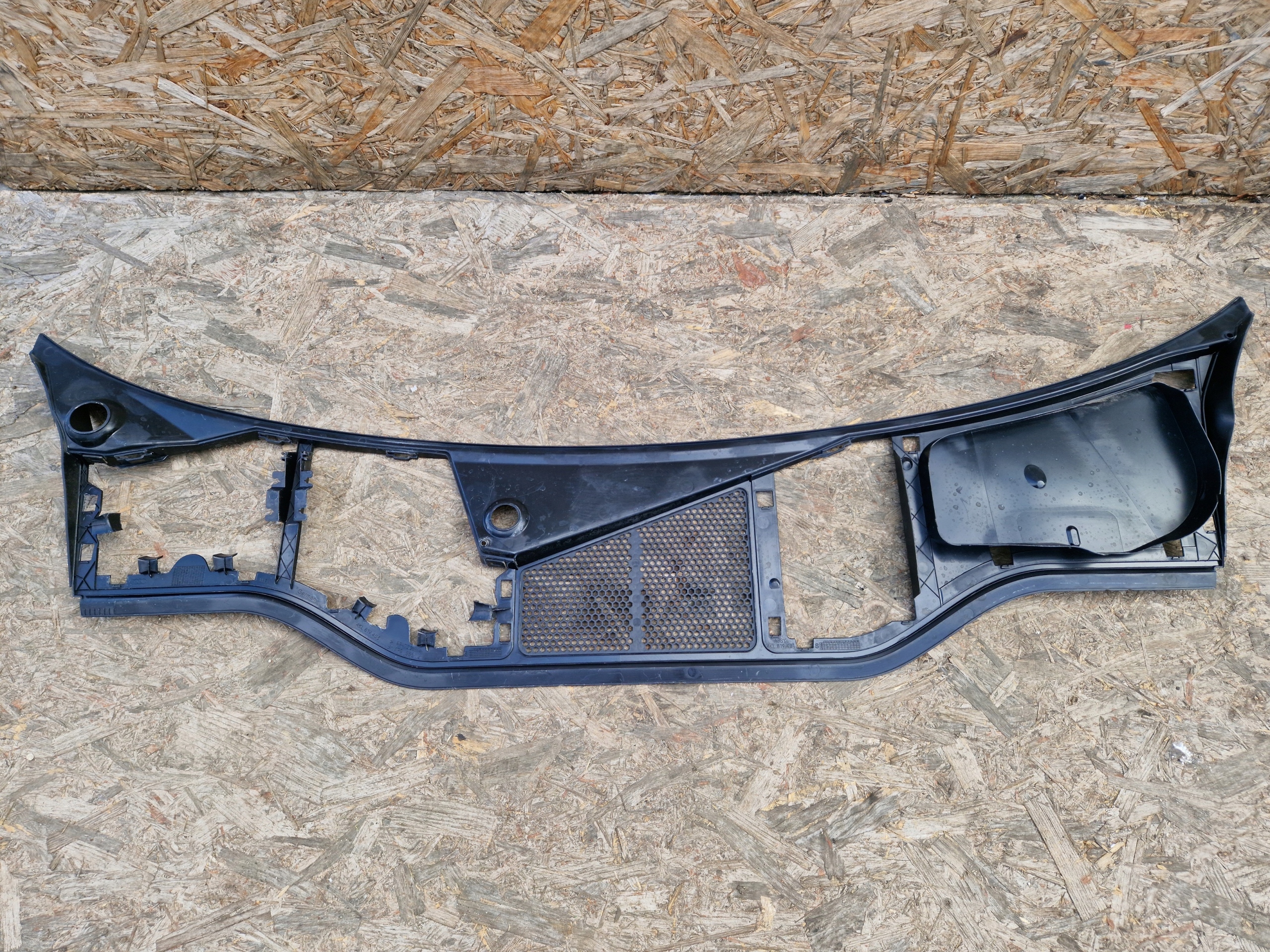 torpedo AUDI Q8 E-TRON 4KL819403