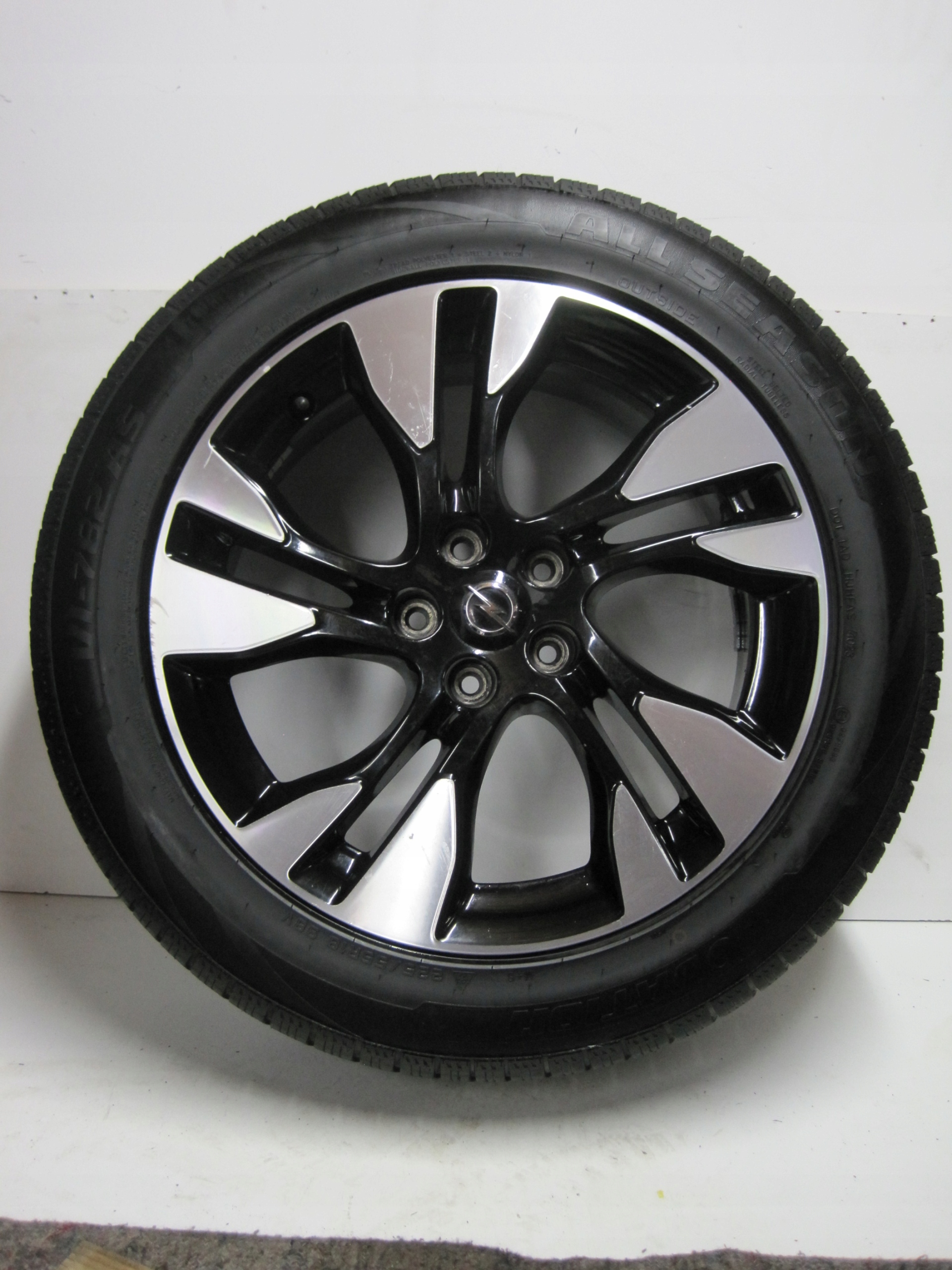 wheels discs tyres OPEL GRANDLAND R18 M+S 23r