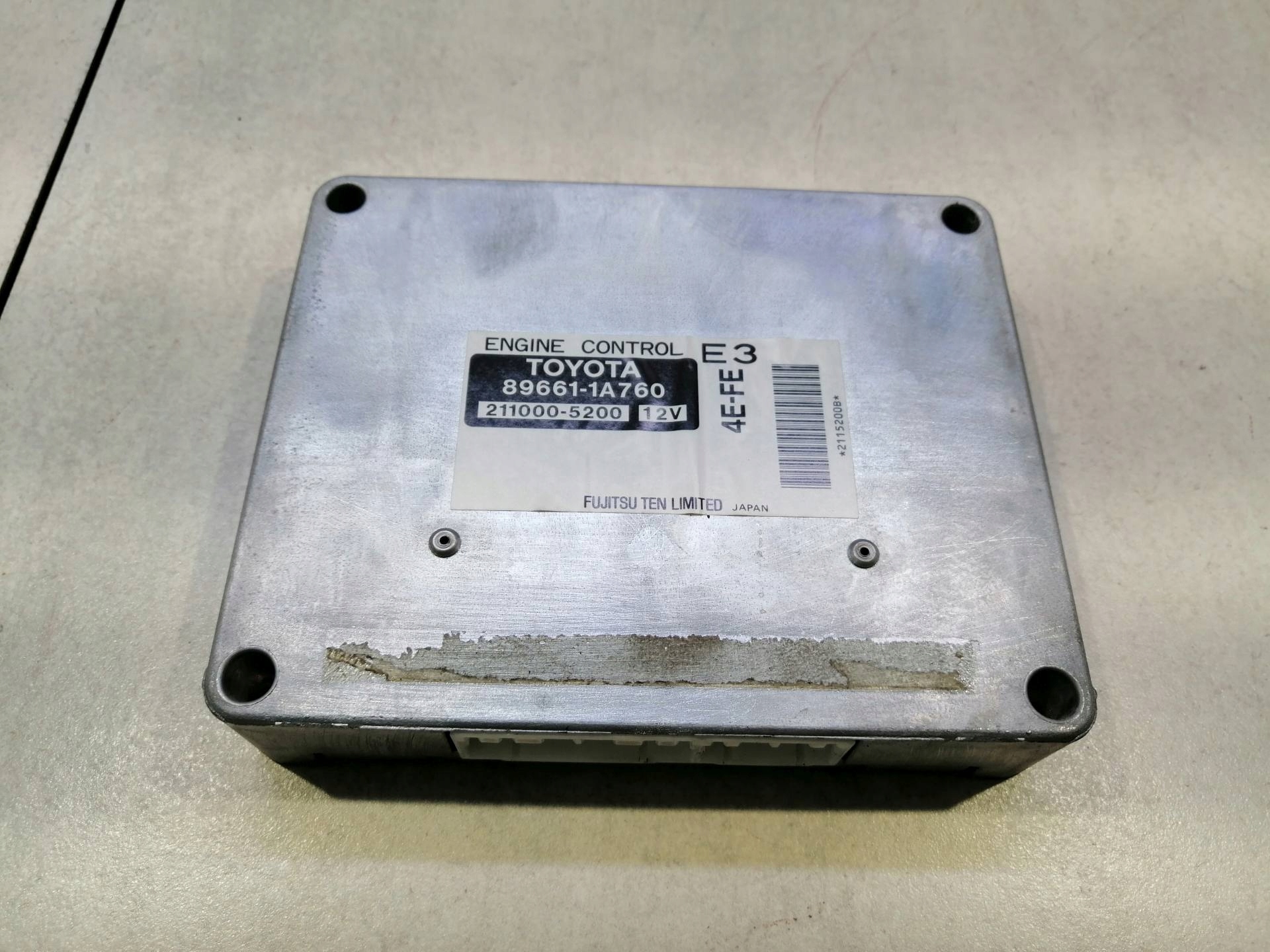 control unit of the engine COROLLA E11 1.4 896611A760