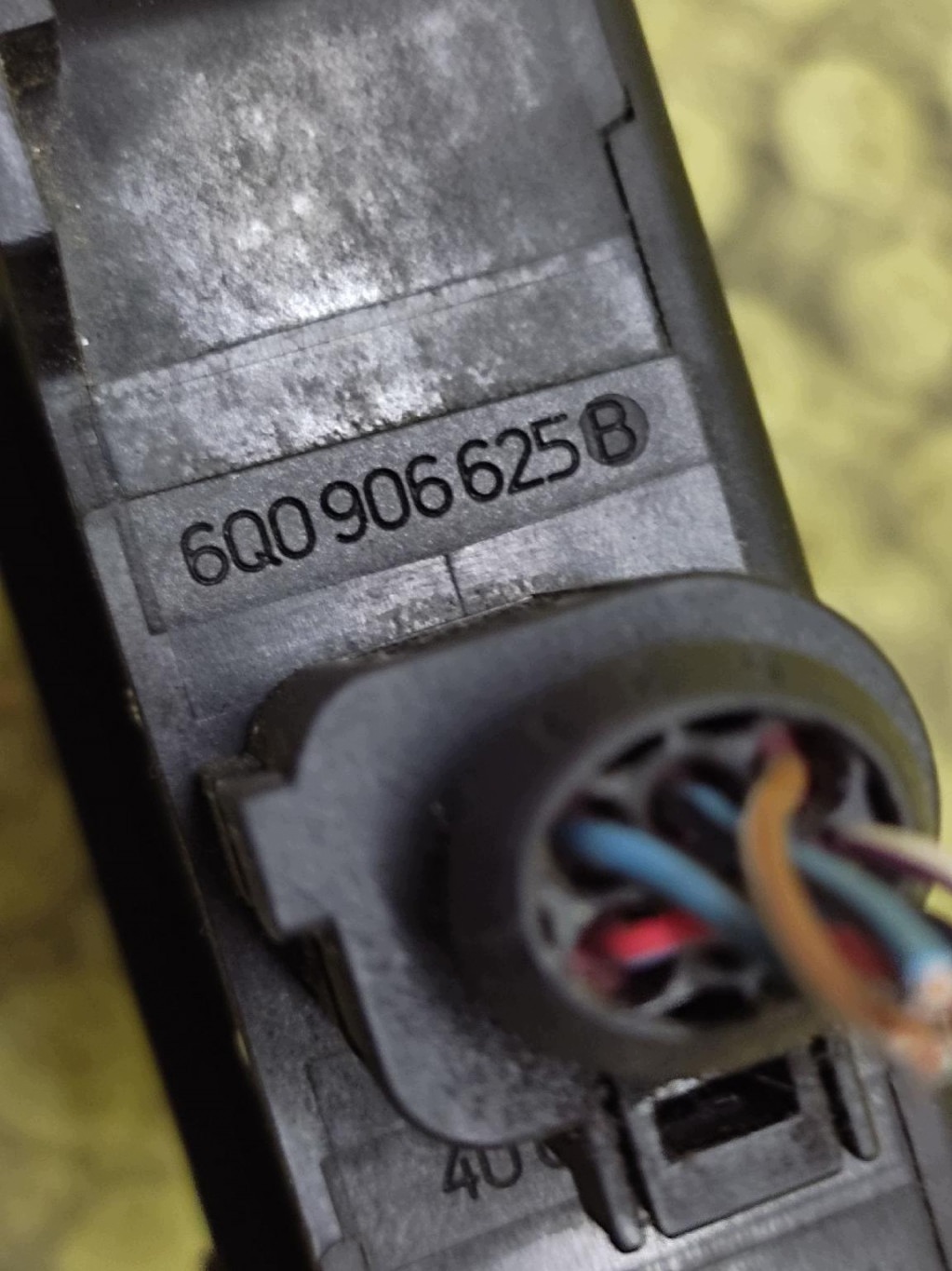 VW POLO Sensor MAGNETYCZNY 6Q0906625B