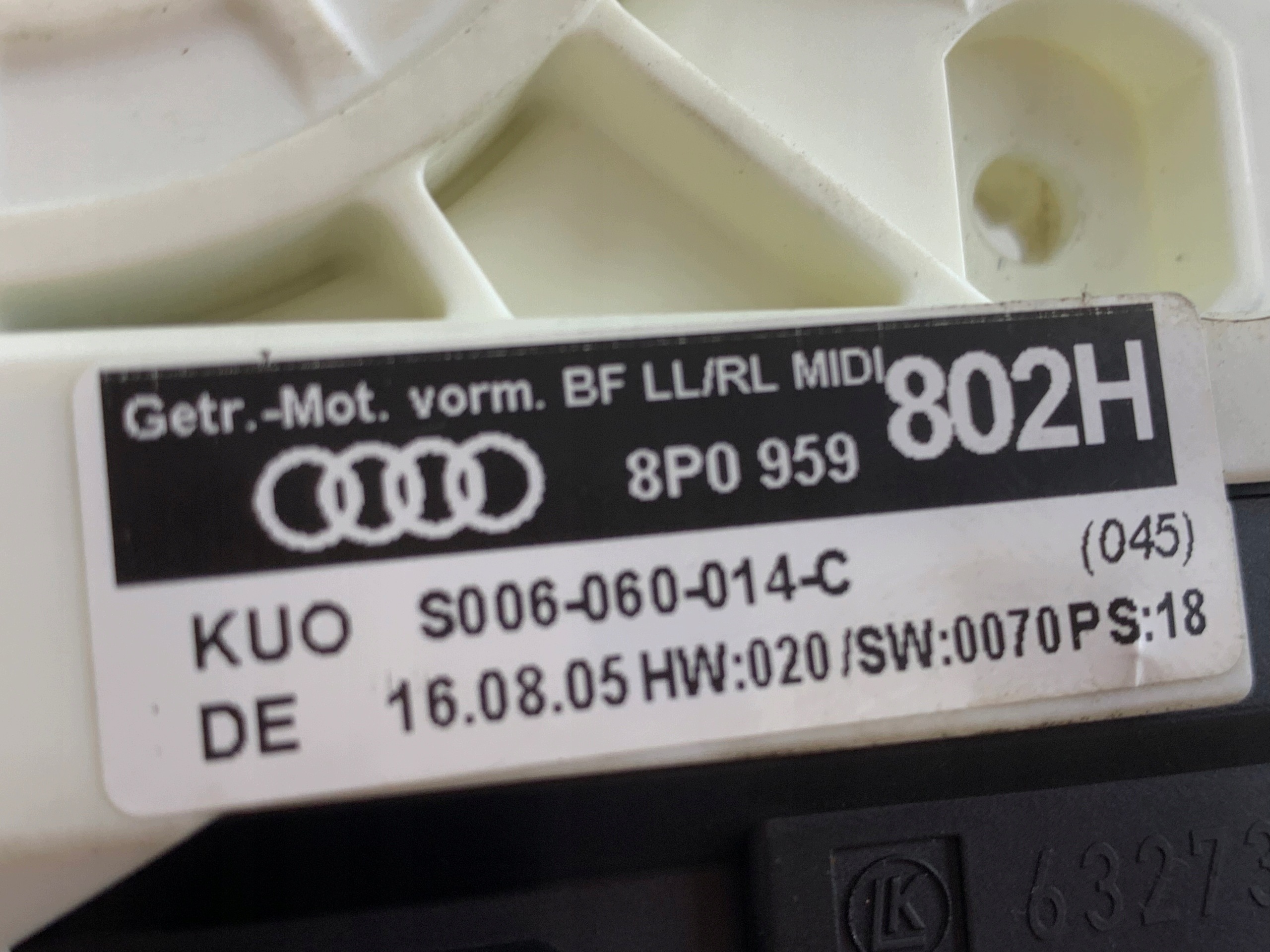 AUDI A3 8P mini motor windows right front 8P0959802H