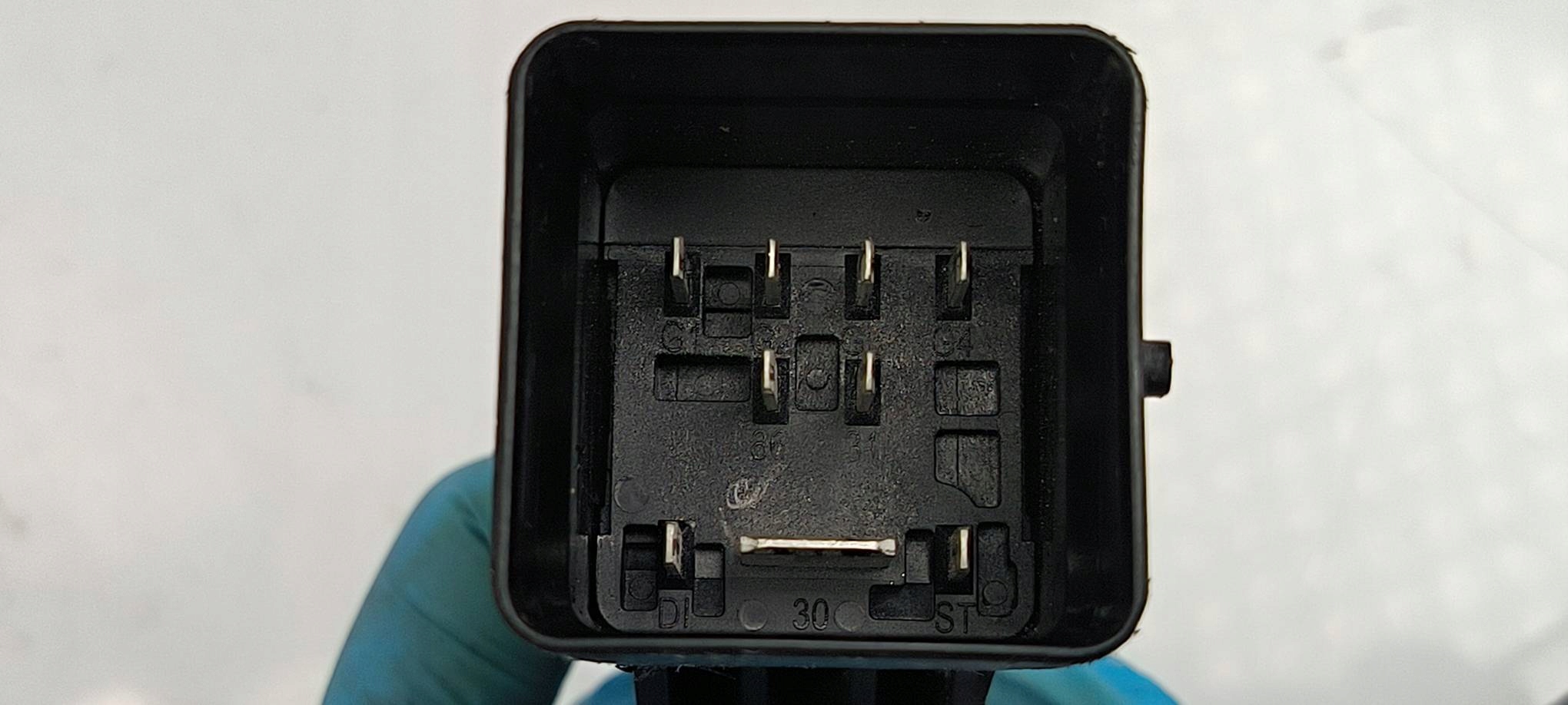 relay 5802075976 IVECO DAILY 35S18