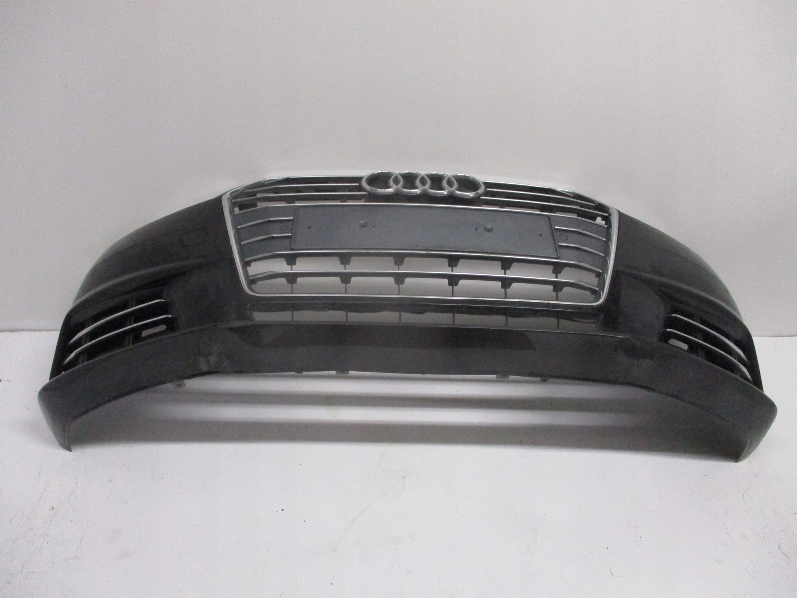 front bumper AUDI A4 8W0 4 PDC 17R front