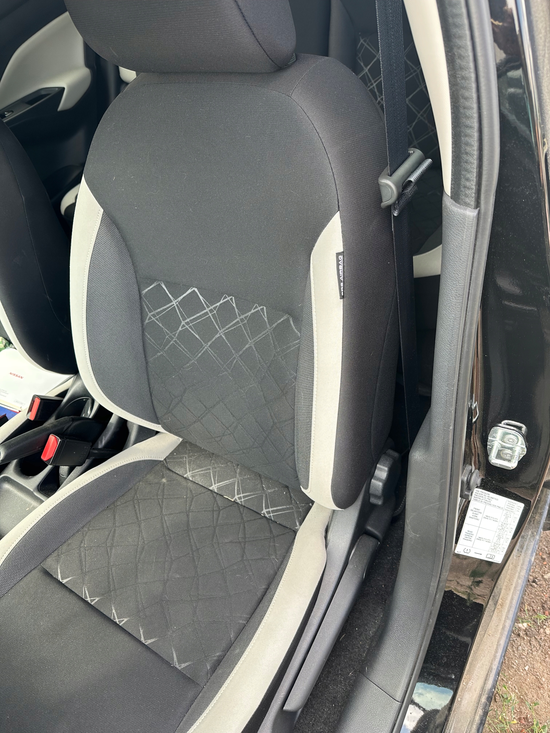 FOTELE KANAPA BOCZKI PLASTIKI WNETRZE MICRA K14 Producent części 1A First Automotive