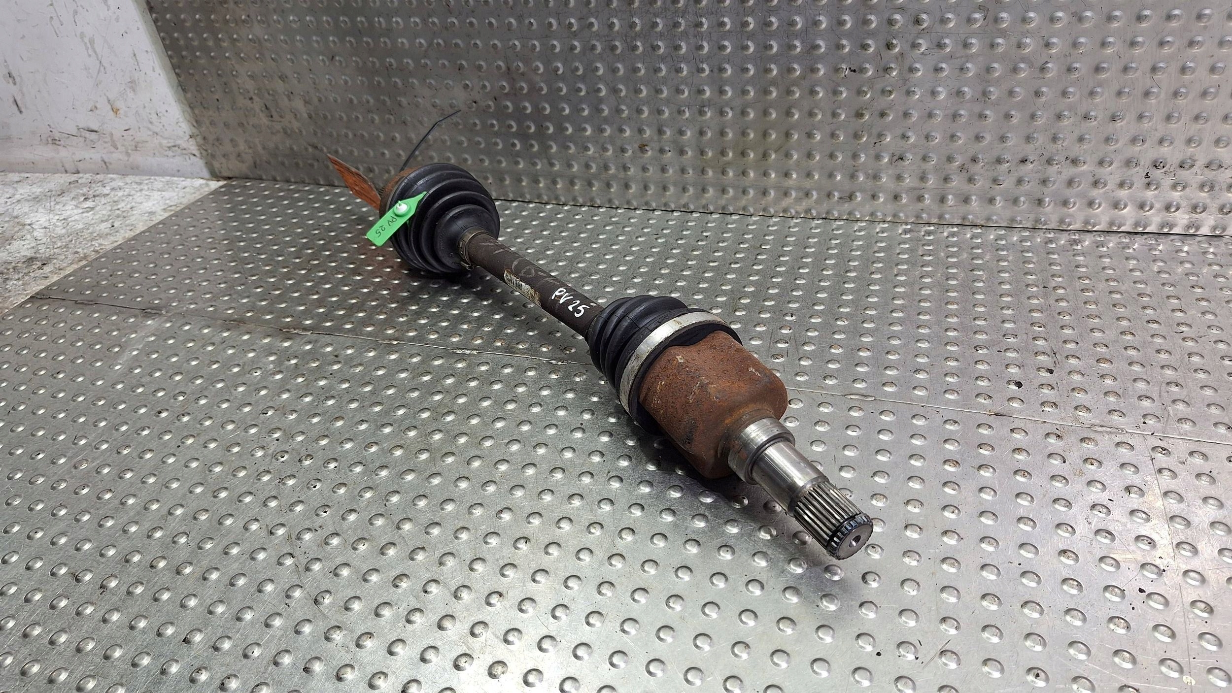 semi-axis left front 30711772 VOLVO V50 S40 II 1.8B 2004-2007