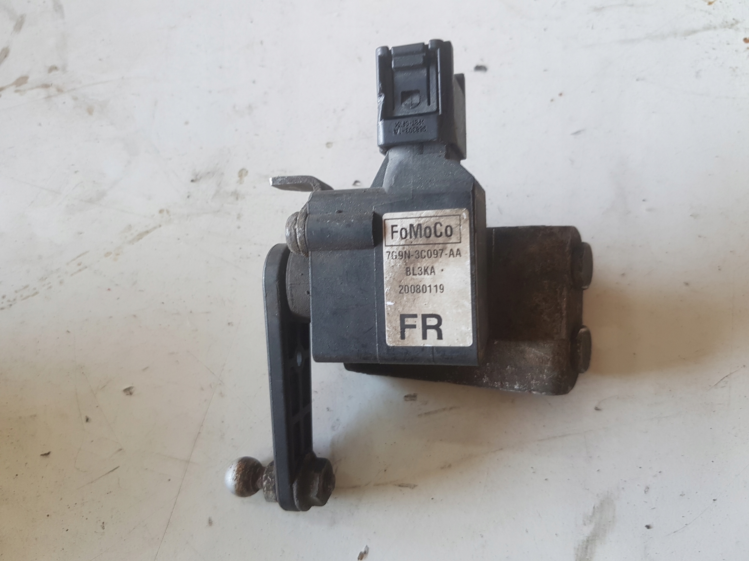 7G9N-3C097-AA - FORD MONDEO MK4 07R-датчик вирівнювання фар
