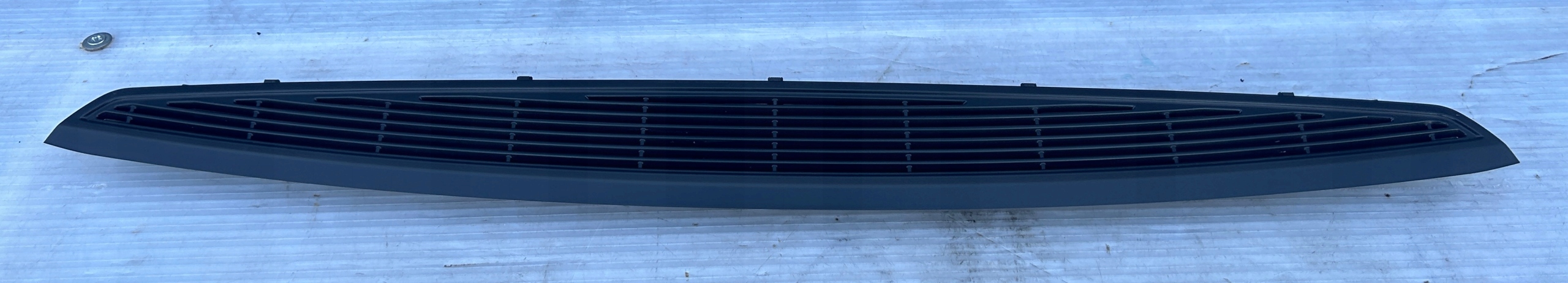 grid air conditioning devices windows rear part BMW 7 F01 9112718