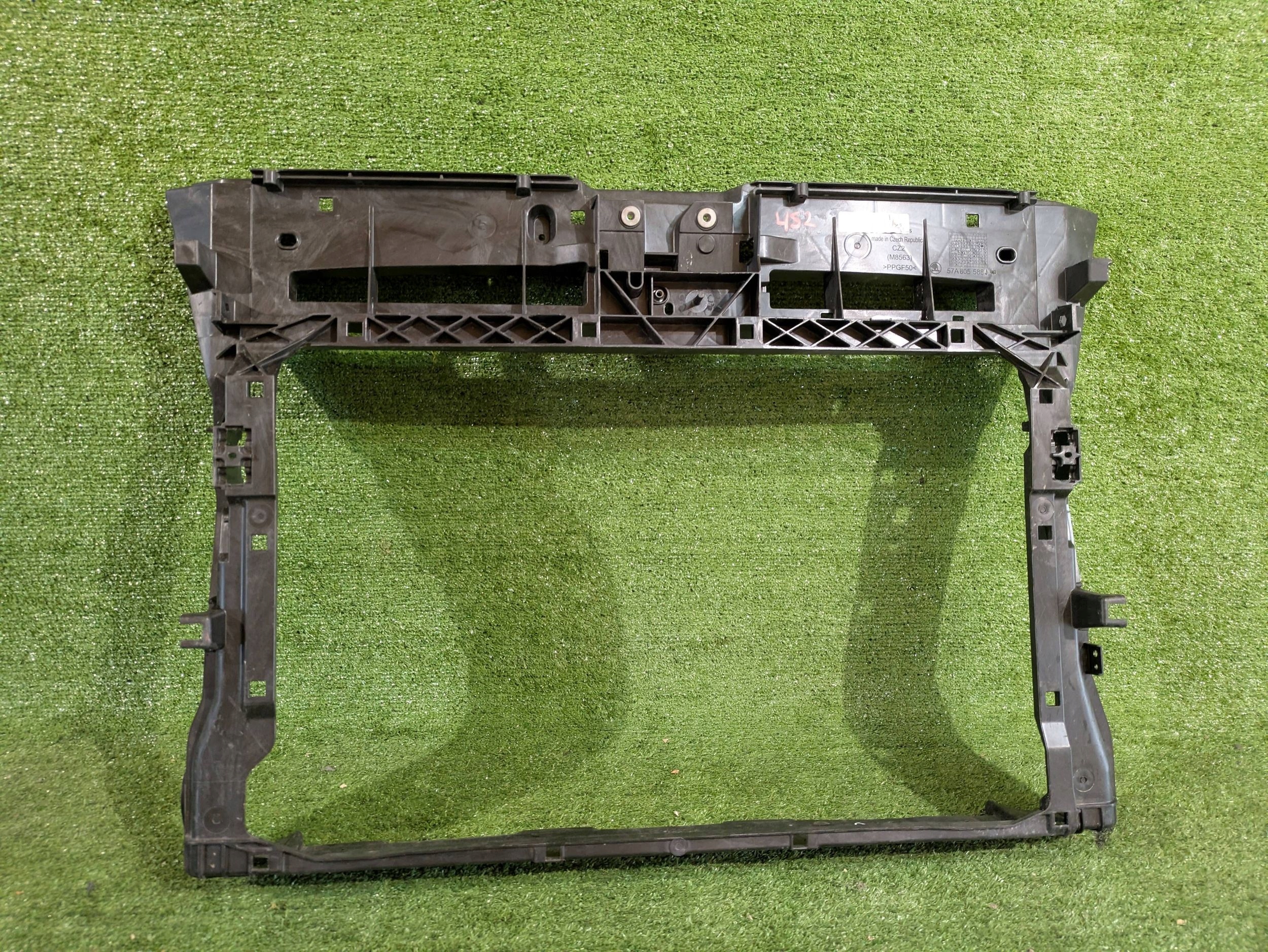 support panel for radiators front SKODA KAROQ 17- NR.452