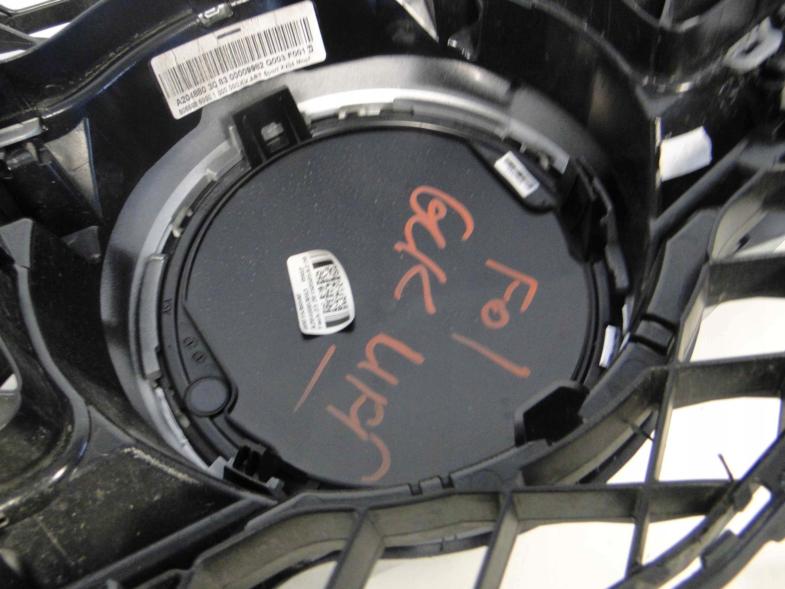 MERCEDES GLK X204 204 LIFT GRILL ATRAPA NA RADAR Strona zabudowy przód