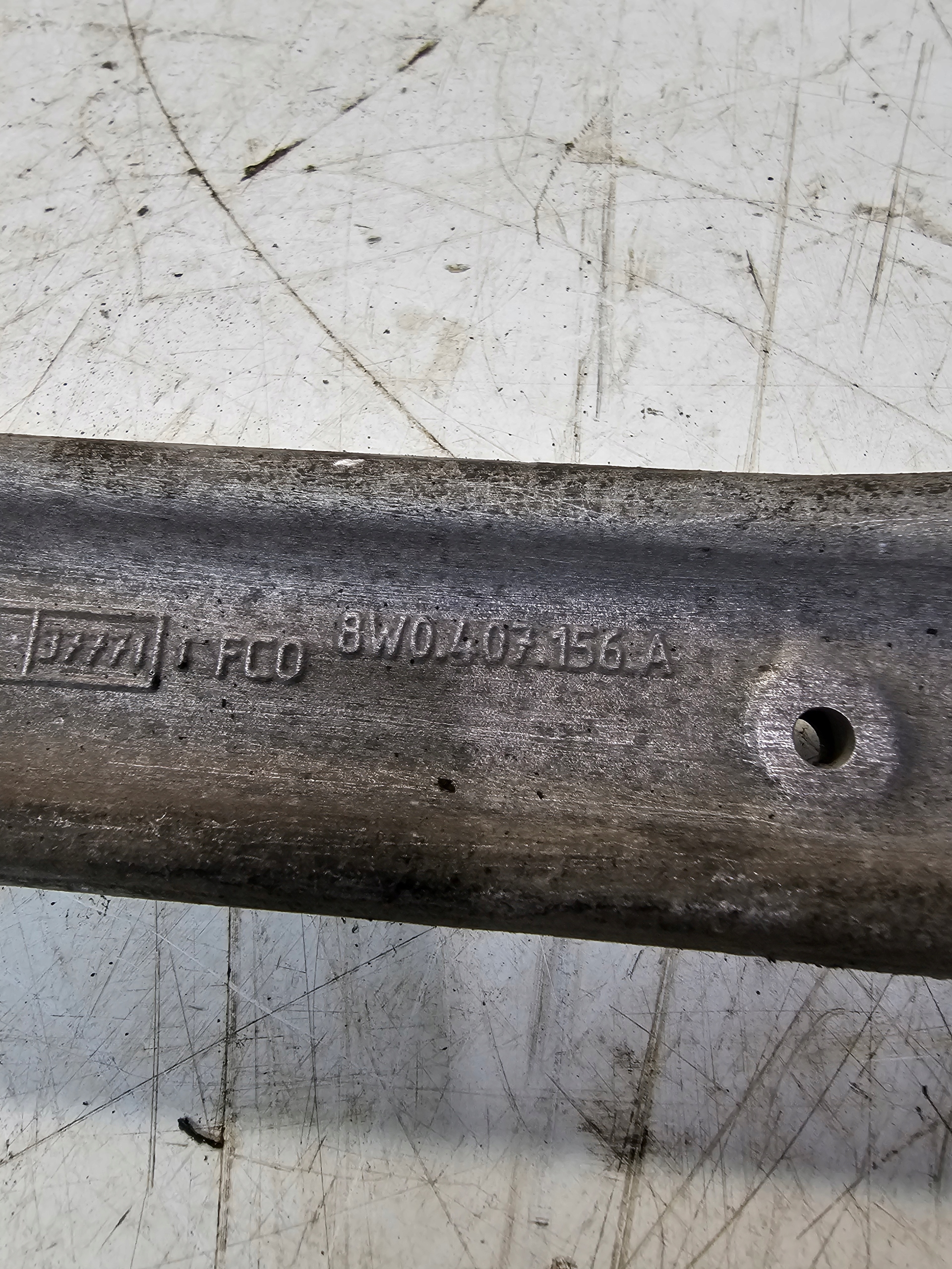 arm right front AUDI A4 B9 A5 8W 8W0407156A
