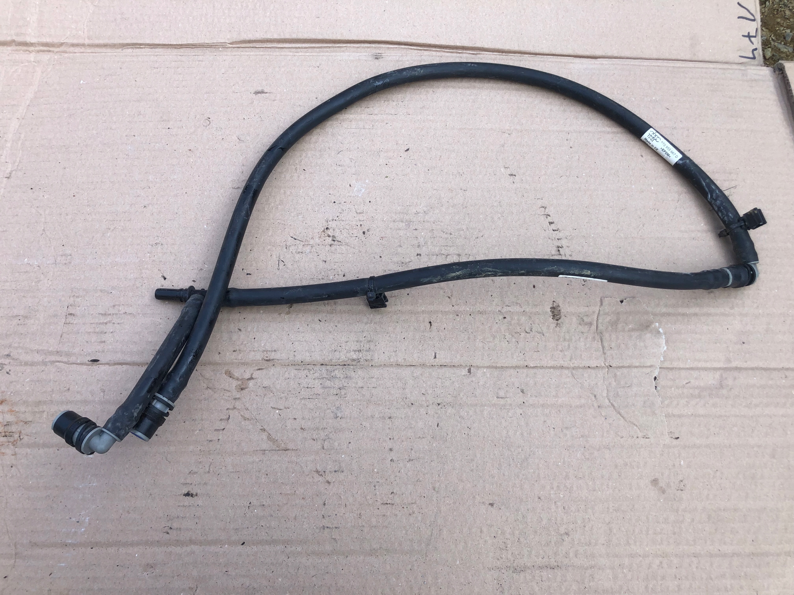 AUDI A5 A4 B8 hose WEZYK washers 8T0955667D