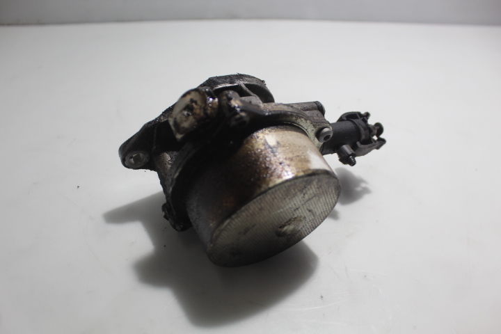 насос вакум renault CLIO III 1.5