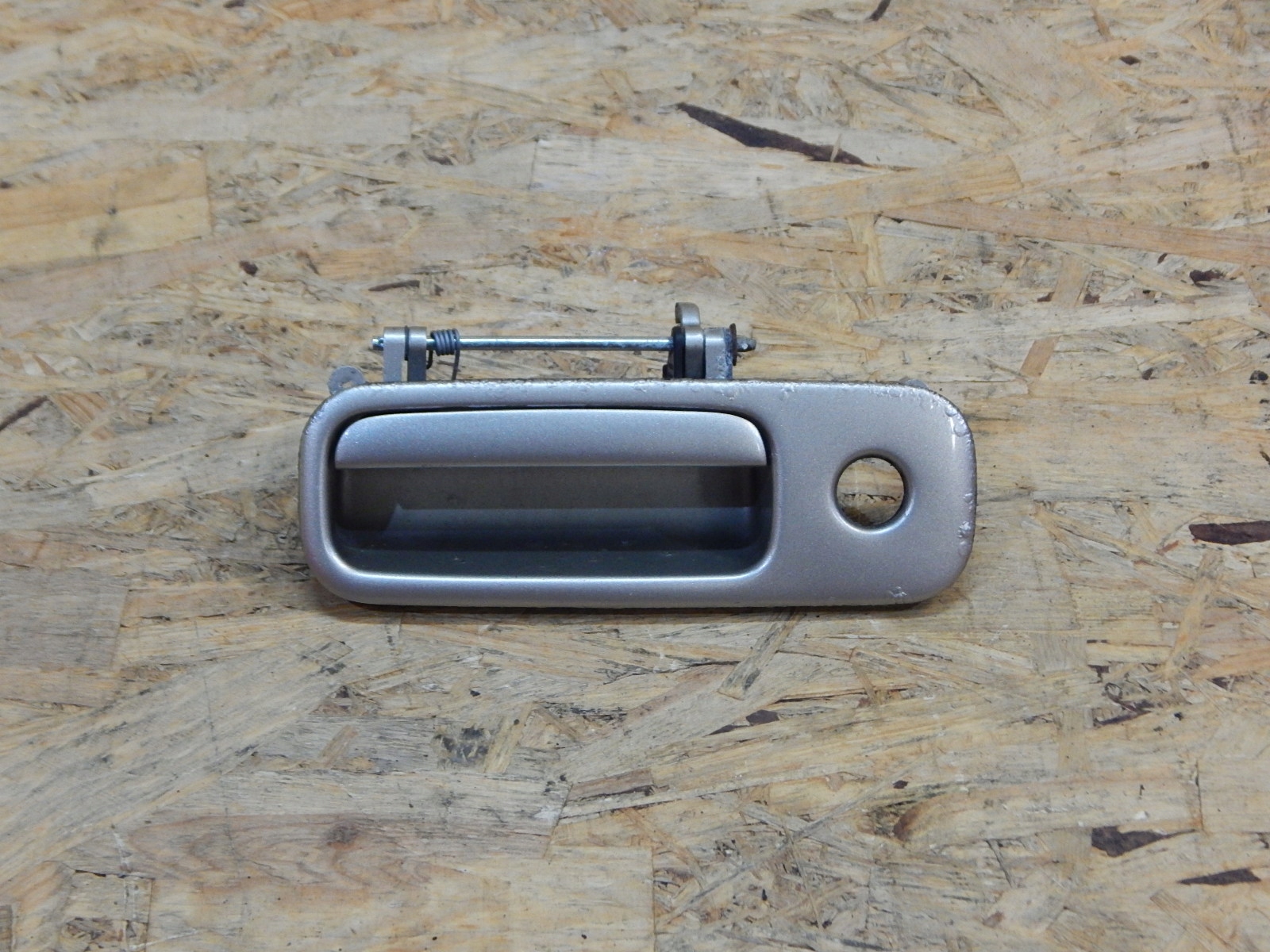 VW T5 klamka klapy bagażnika tył LD1W