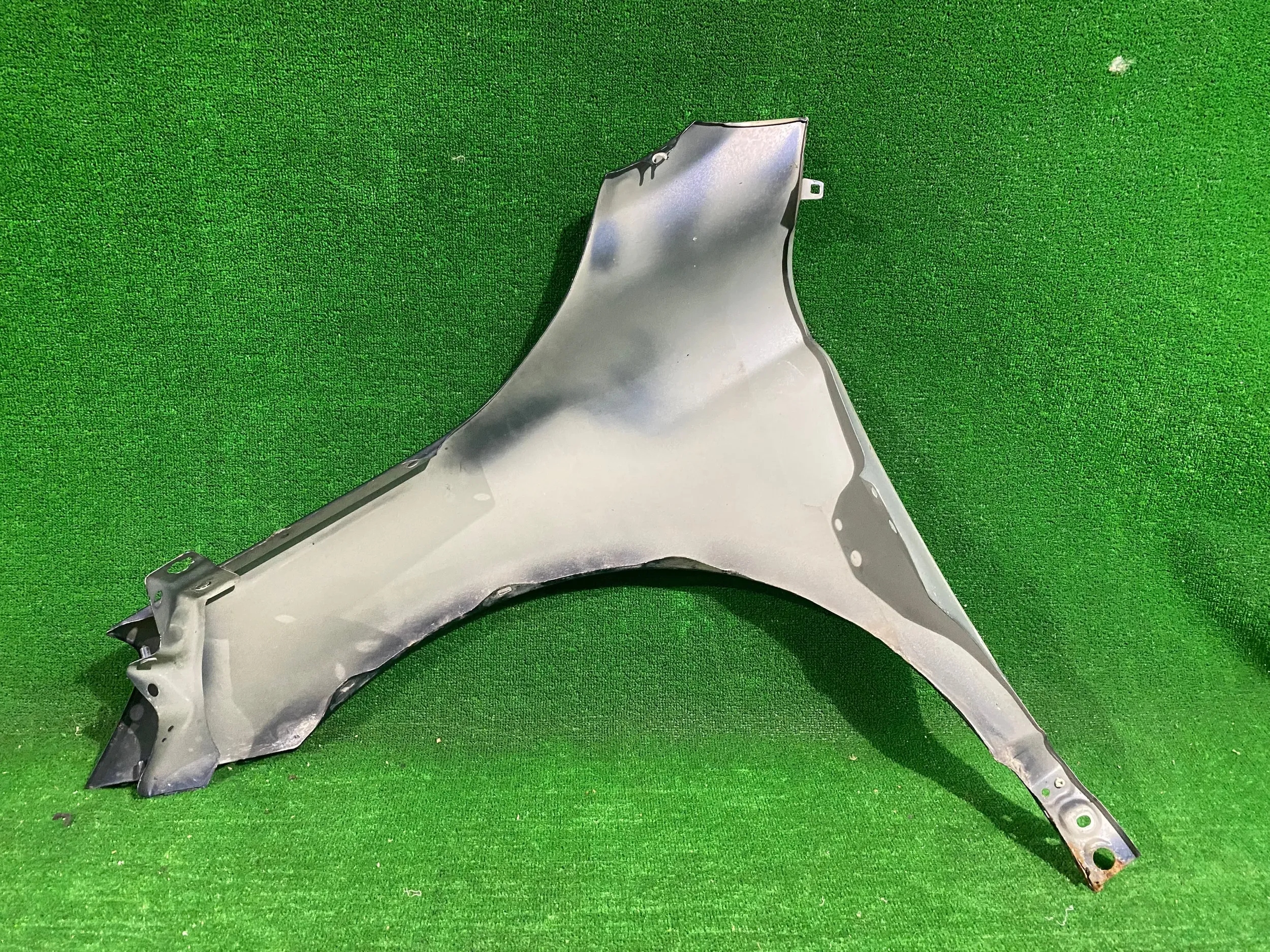 fender front right VOLVO XC60 and 08