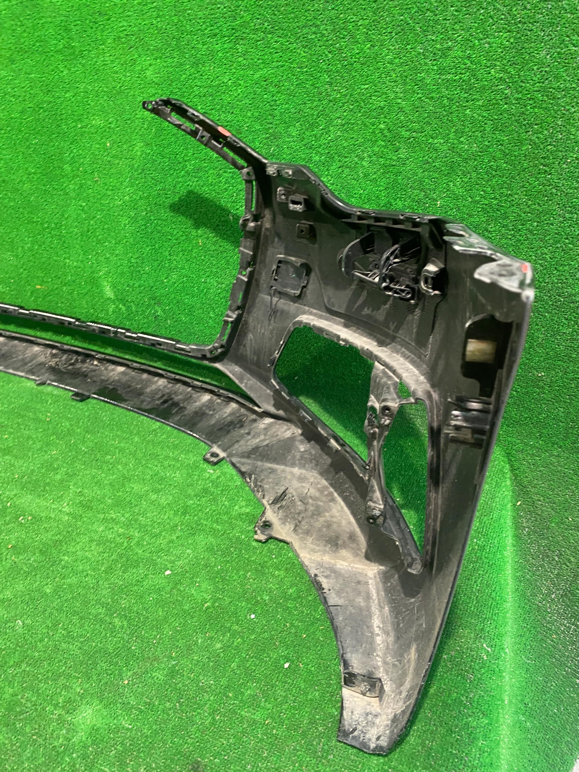 lökhárító elülsö eleje AUDI A6 C8 NR.Z3983