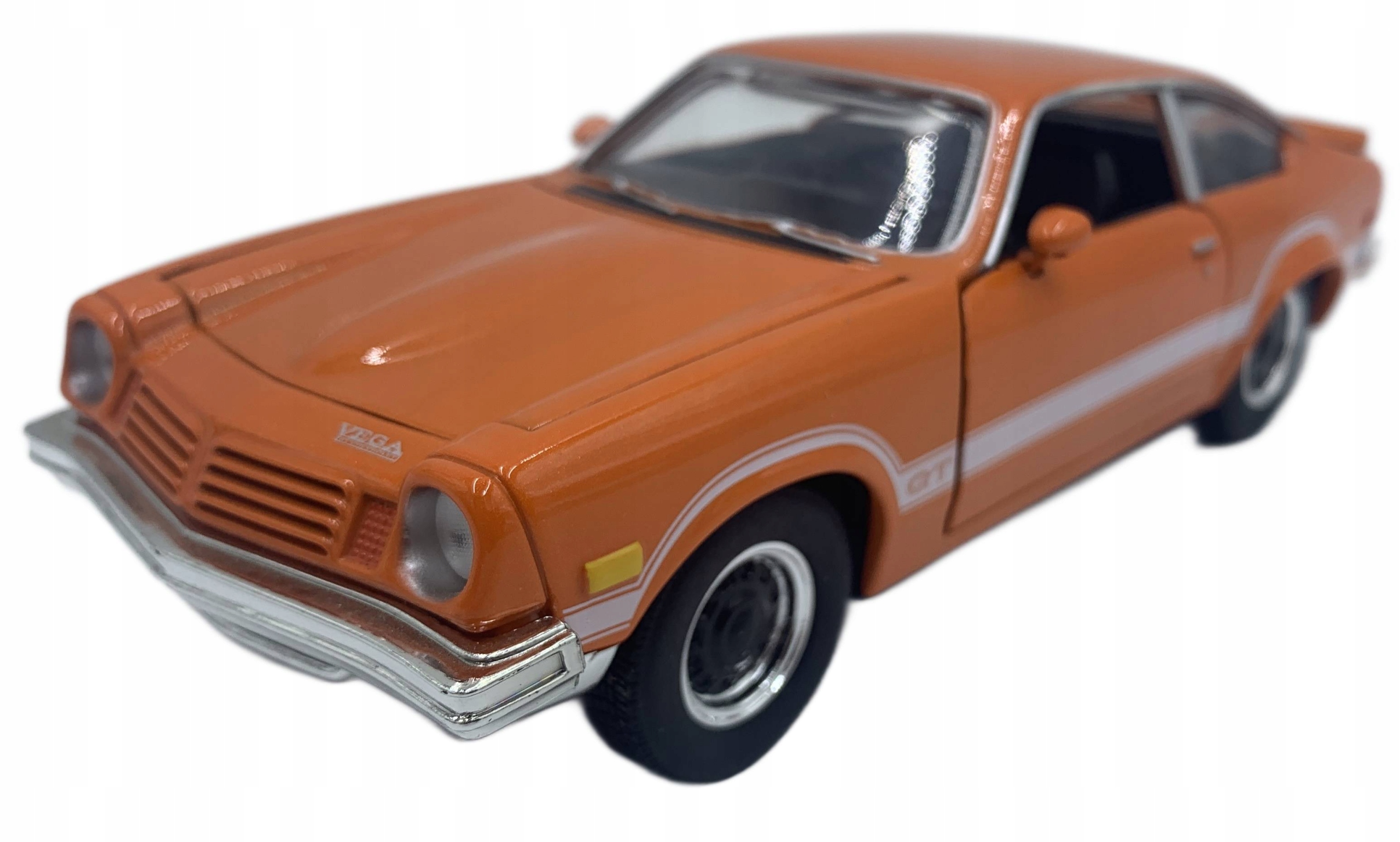 Chevrolet Vega Gt 1974 1:24 Motormax 79048 oranžová
