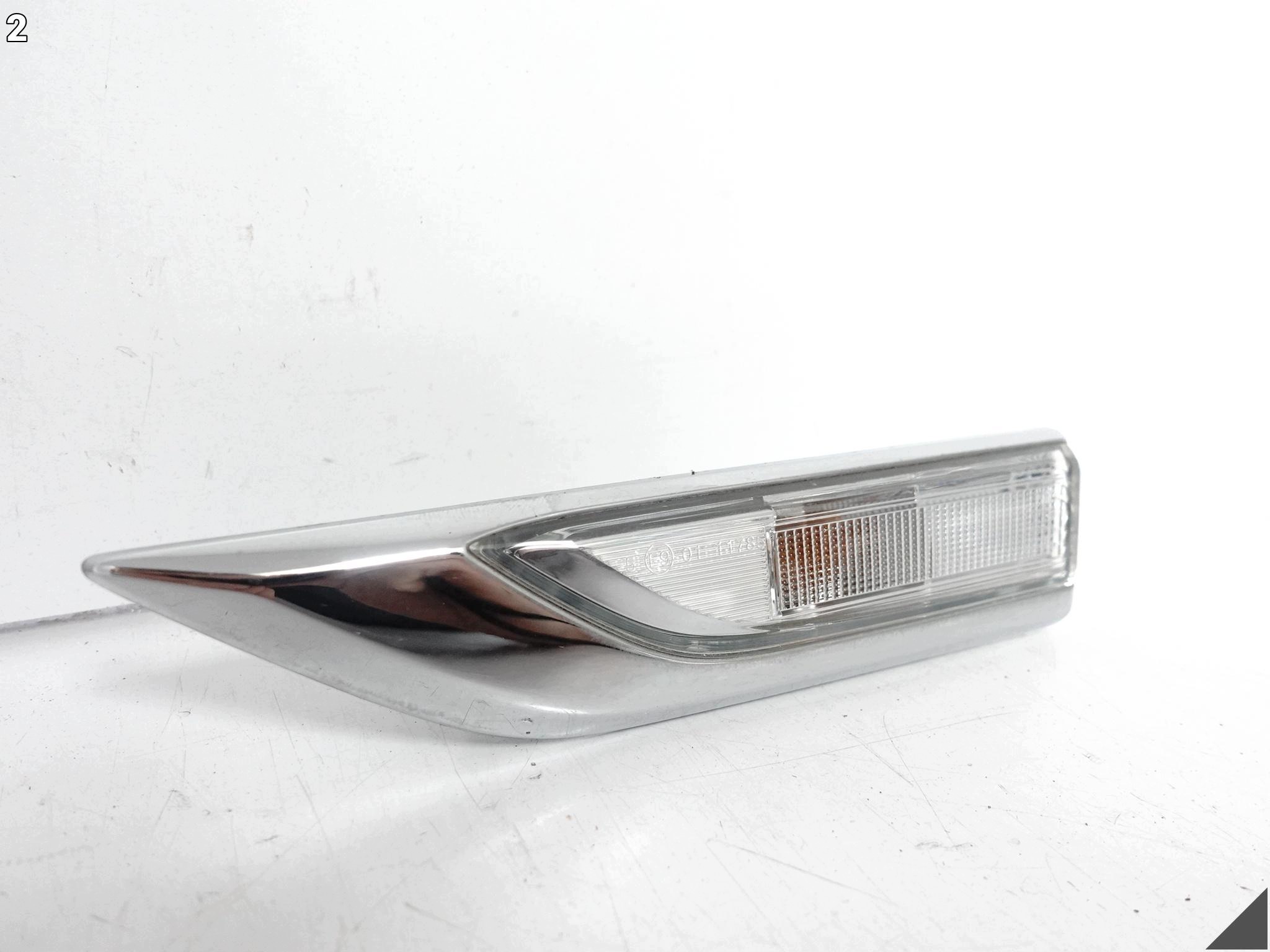 VW CADDY 2K5 LIFT 15-20 indicator blinker W fender front left CHROM