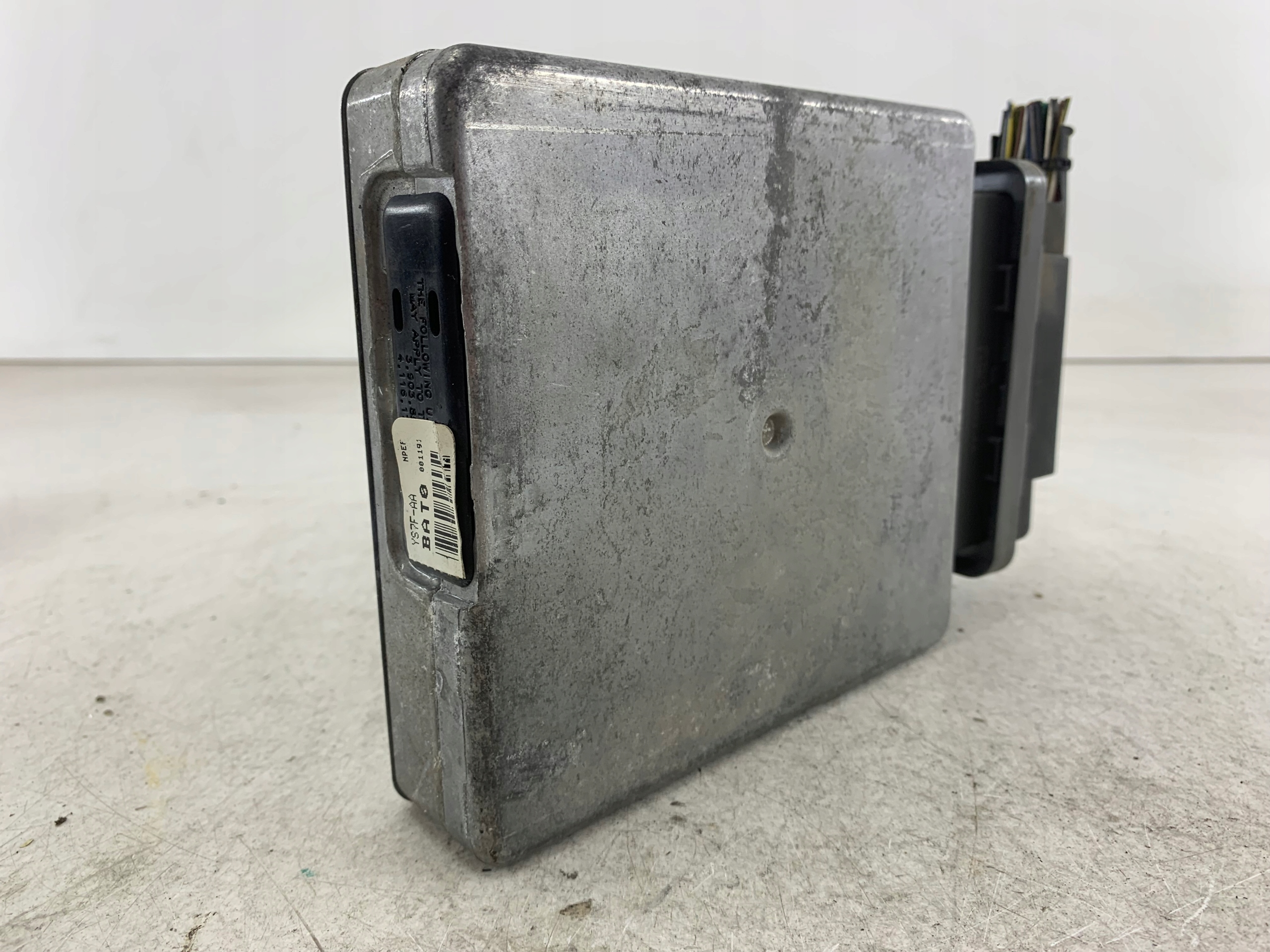 FORD MONDEO MK2 2.5 control unit of the engine YS7F-12A650-AA